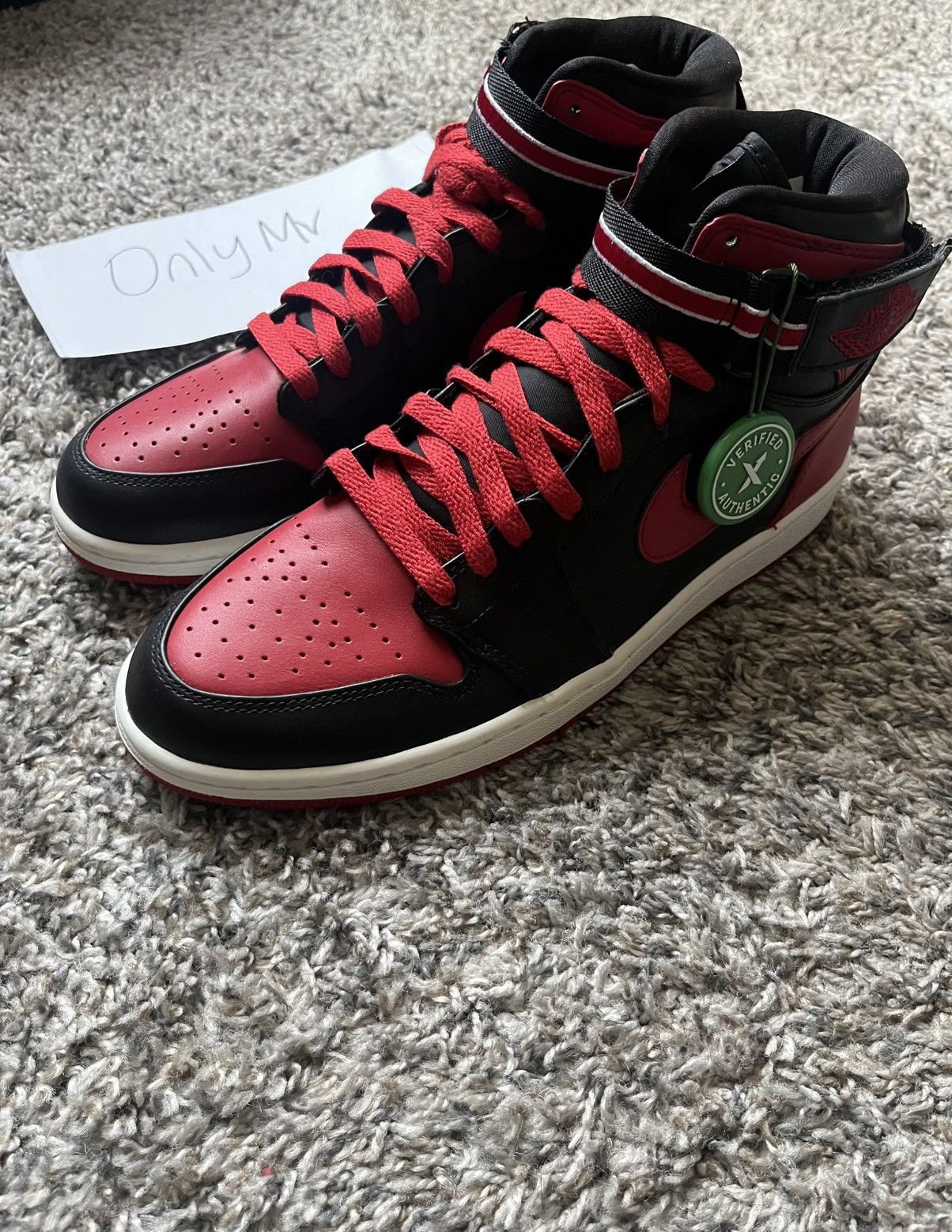 Jordan Brand Jordan Retro 1 Bred Strap Size US 9.5 / EU 42-43 - 8 Thumbnail