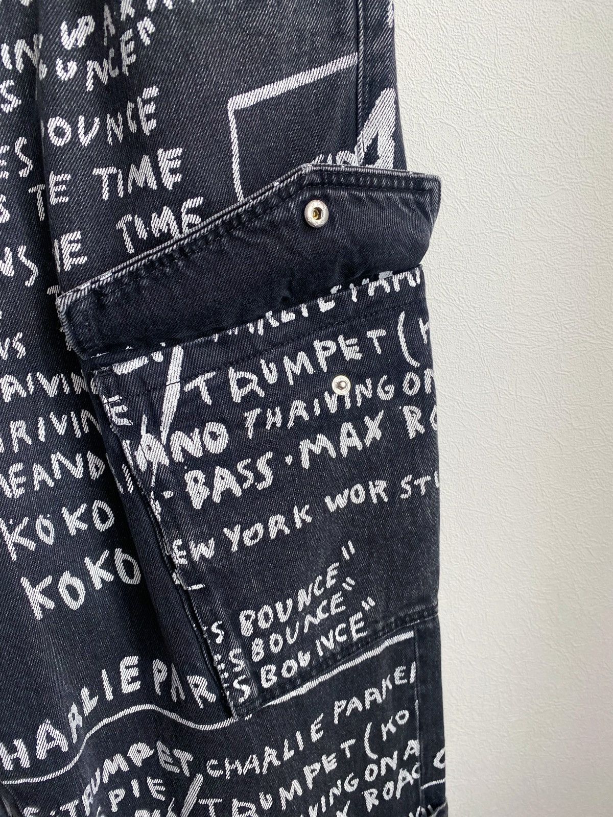 H&M × Jean-Michel Basquiat × Who Decides War Who Decides War Baggy denim jeans H&M x Basquiat x Ev&Tela Size US 36 / EU 52 - 11 Thumbnail