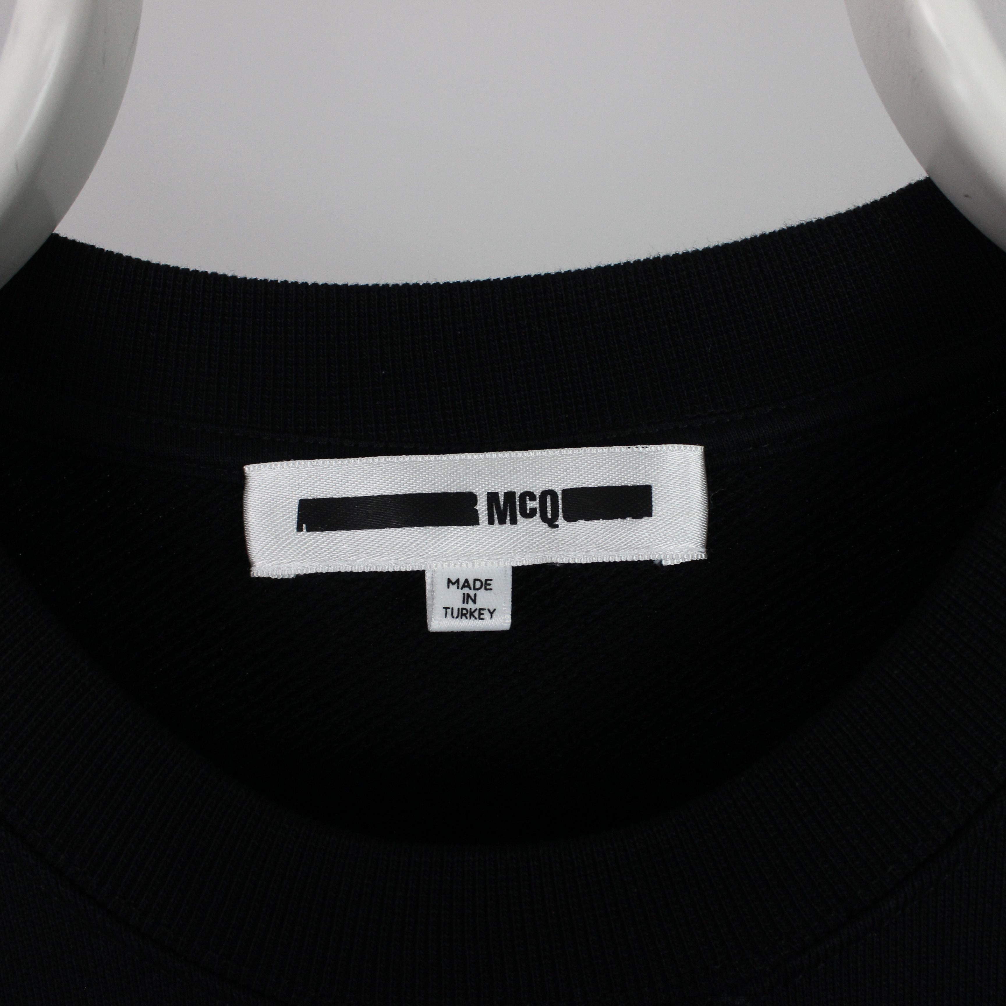 MCQ Alexander McQueen MCQ Black Crewneck Logo sz S Size US S / EU 44-46 / 1 - 4 Thumbnail
