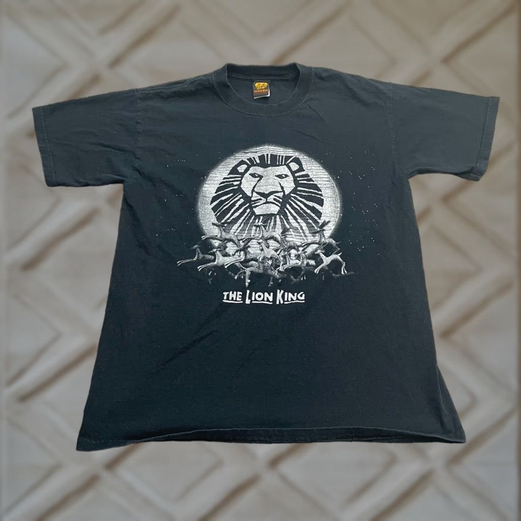 Disney Disney Lion King Graphic T-Shirt Mens Large Black Crew Neck Cotton Tee Gildan 5000 | 2010s Cartoon Movie Logo Short Sleeve Preshrunk Size US L / EU 52-54 / 3 - 1 Thumbnail
