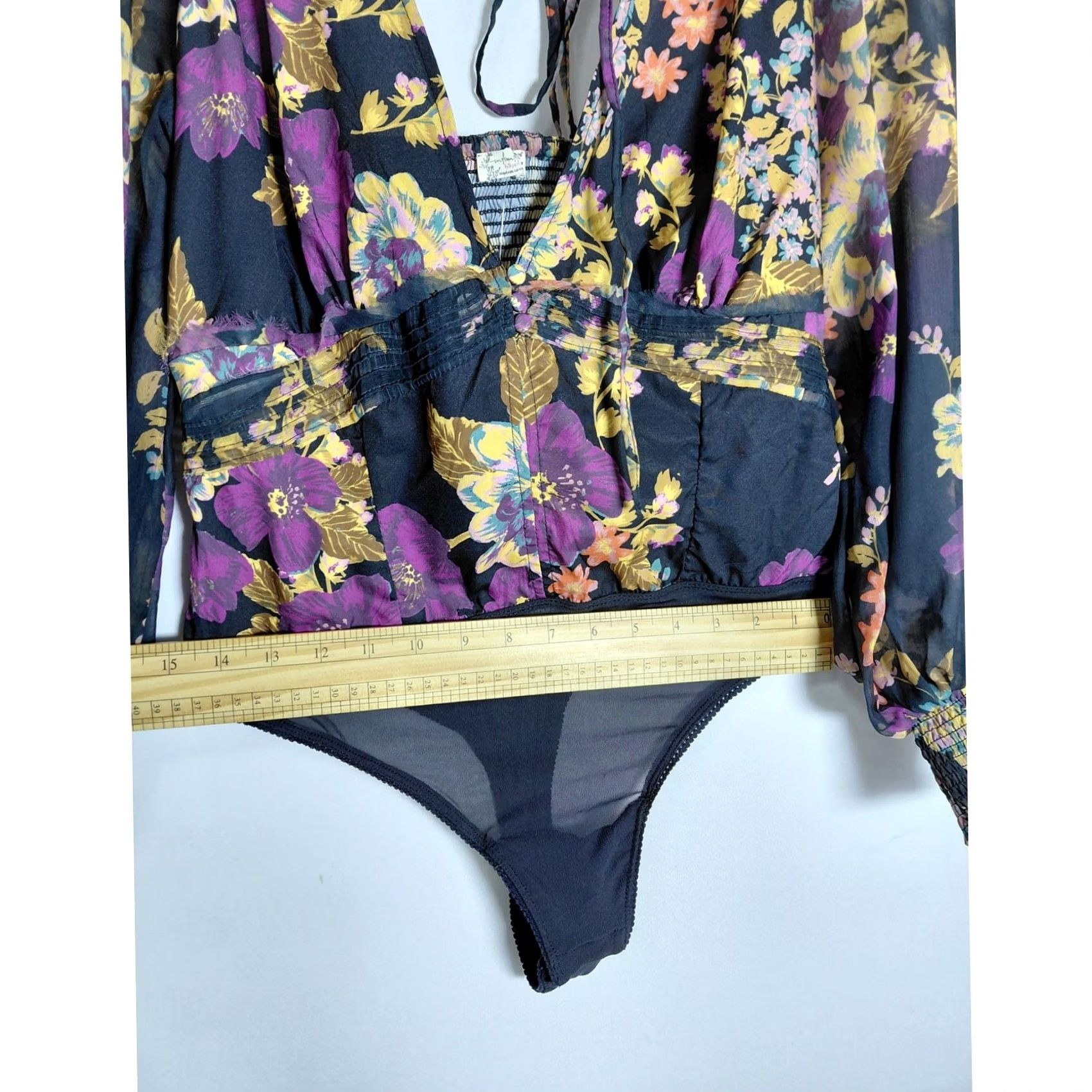 Free People NWT intimately Free People Floral Bodysuit Black Long Sleeve V-Neck Women Size M Size M / US 6-8 / IT 42-44 - 7 Thumbnail