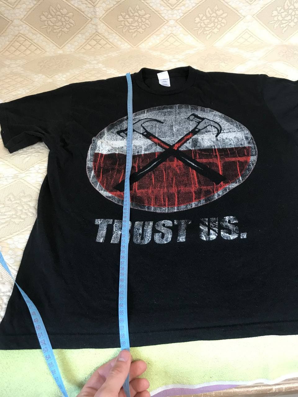 Vintage 🔥 2011 Pink Floyd Roger Waters The Wall Live Tour T Shirt Size US XL / EU 56 / 4 - 12 Thumbnail