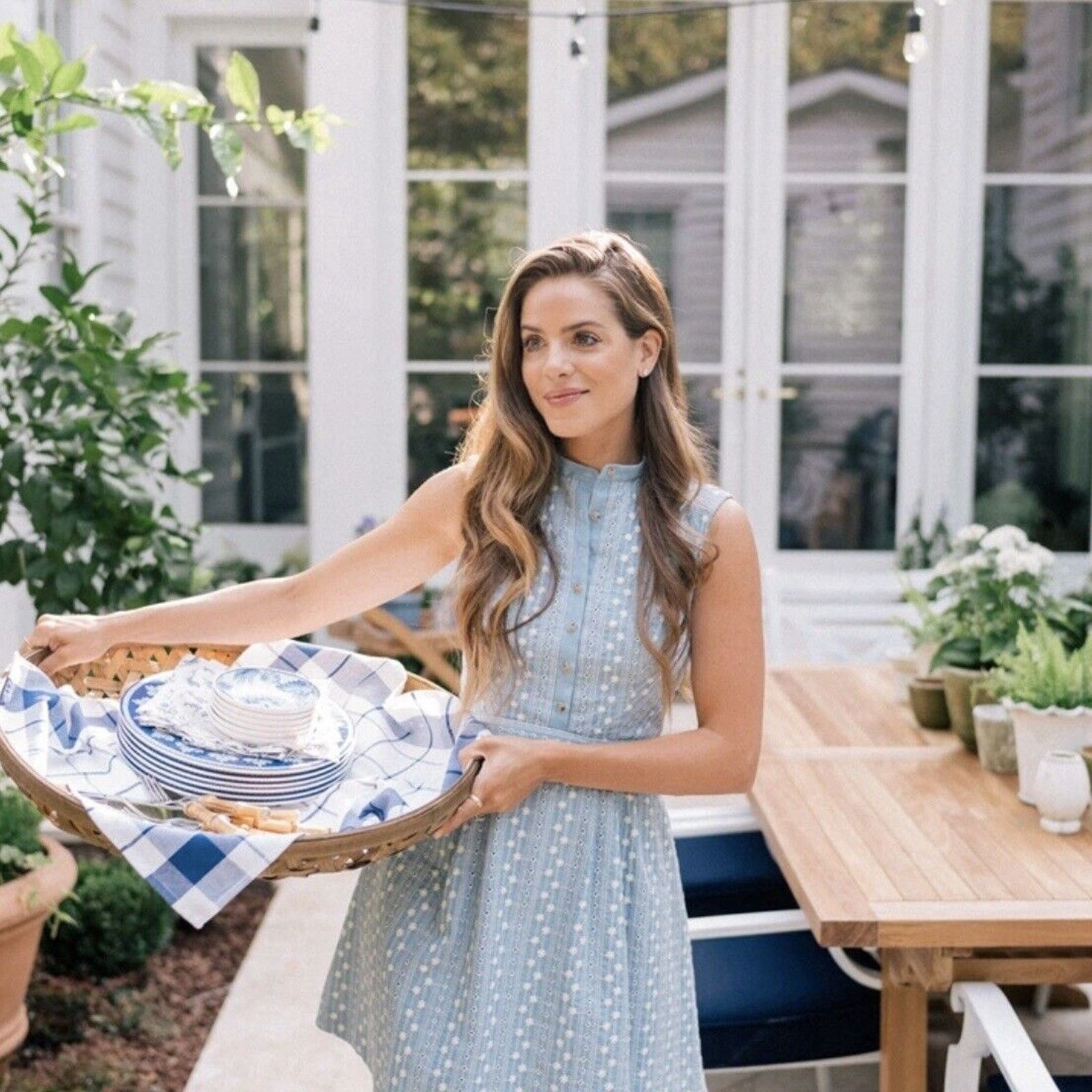 Other Gal Meets Glam Embroidered Chambray A-Line Blue Dress US 4 Size S / US 4 / IT 40 - 18 Thumbnail