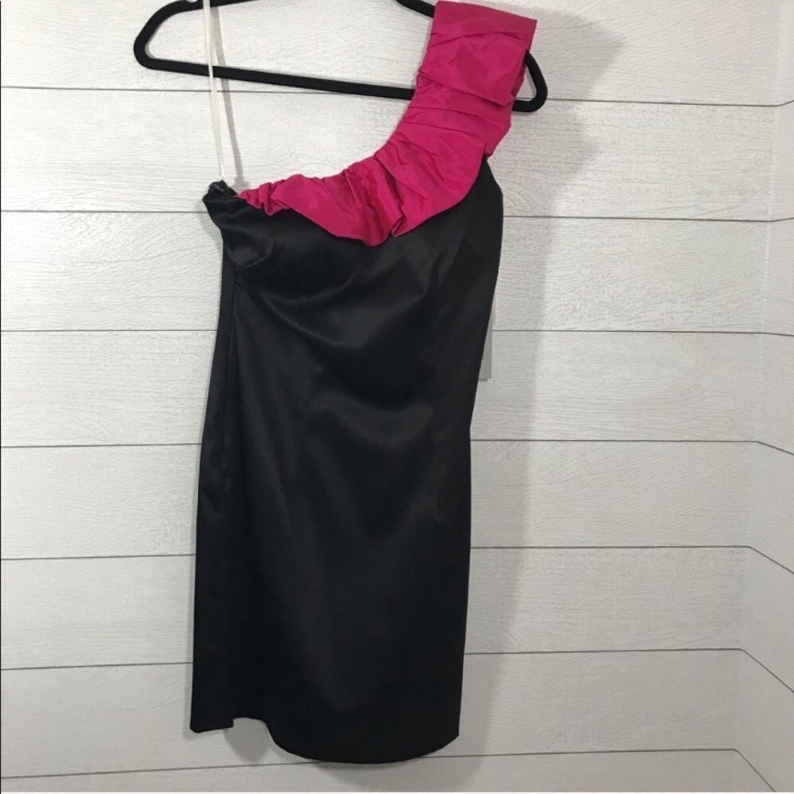 Other Aidan Mattox Ruffled One Shoulder Black & Pink Mini Dress Size XS / US 0-2 / IT 36-38 - 3 Thumbnail