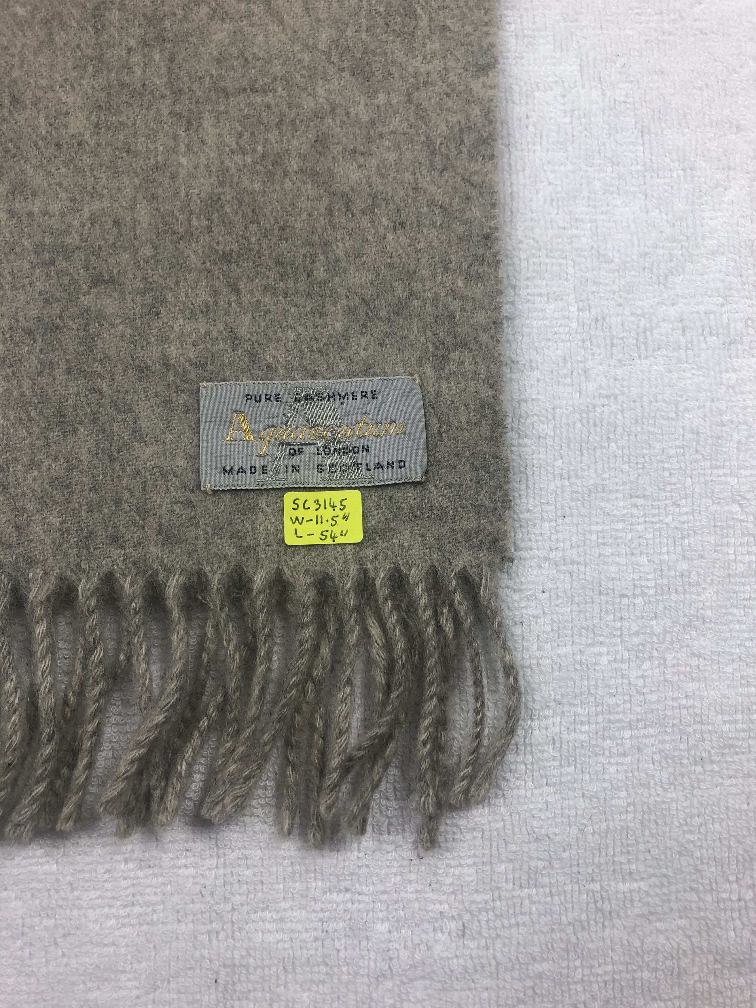 Aquascutum Aquasqutum Cashmere Scarf / Muffler / Neckwear Size ONE SIZE - 4 Thumbnail
