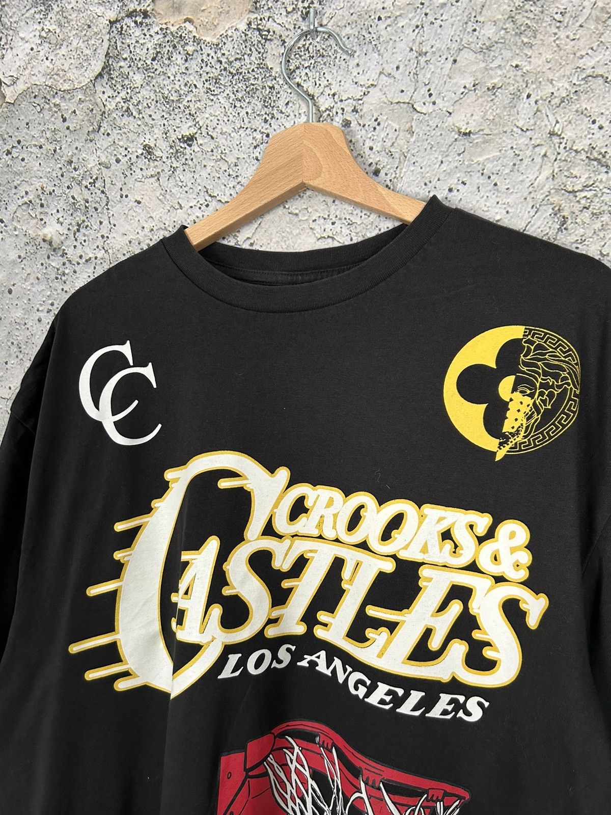 Crooks & Castles Vintage Crooks and Castle Los Angeles Lakers NBA Hype Rare Size US XL / EU 56 / 4 - 3 Thumbnail