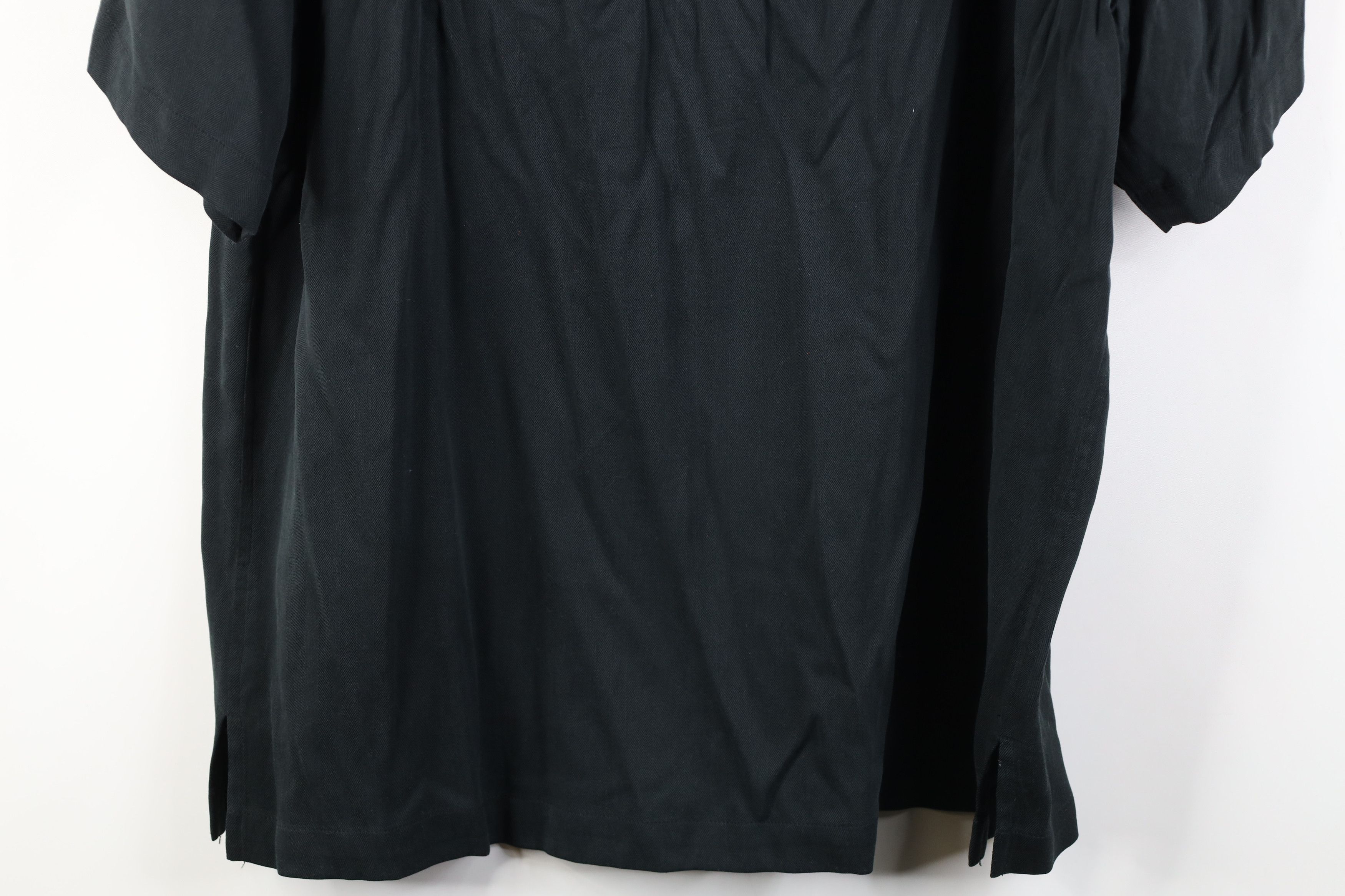 Vintage Vintage 90s Streetwear Faded Silk Looped Collar Button Shirt Size US XL / EU 56 / 4 - 12 Thumbnail