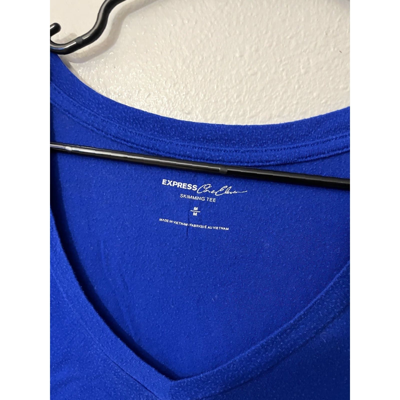 Express Express One Eleven Women's Blue Short Sleeve T-Shirt - "I Only Chill With Mermaids" - Casual - Size M Size 32" / US 10 / IT 46 - 2 Thumbnail