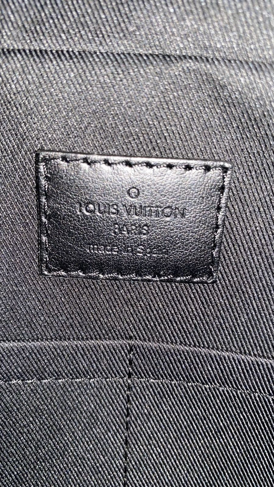 Louis Vuitton Louis Vuitton Galaxy Alpha Messenger Shoulder Bag Size ONE SIZE - 7 Thumbnail