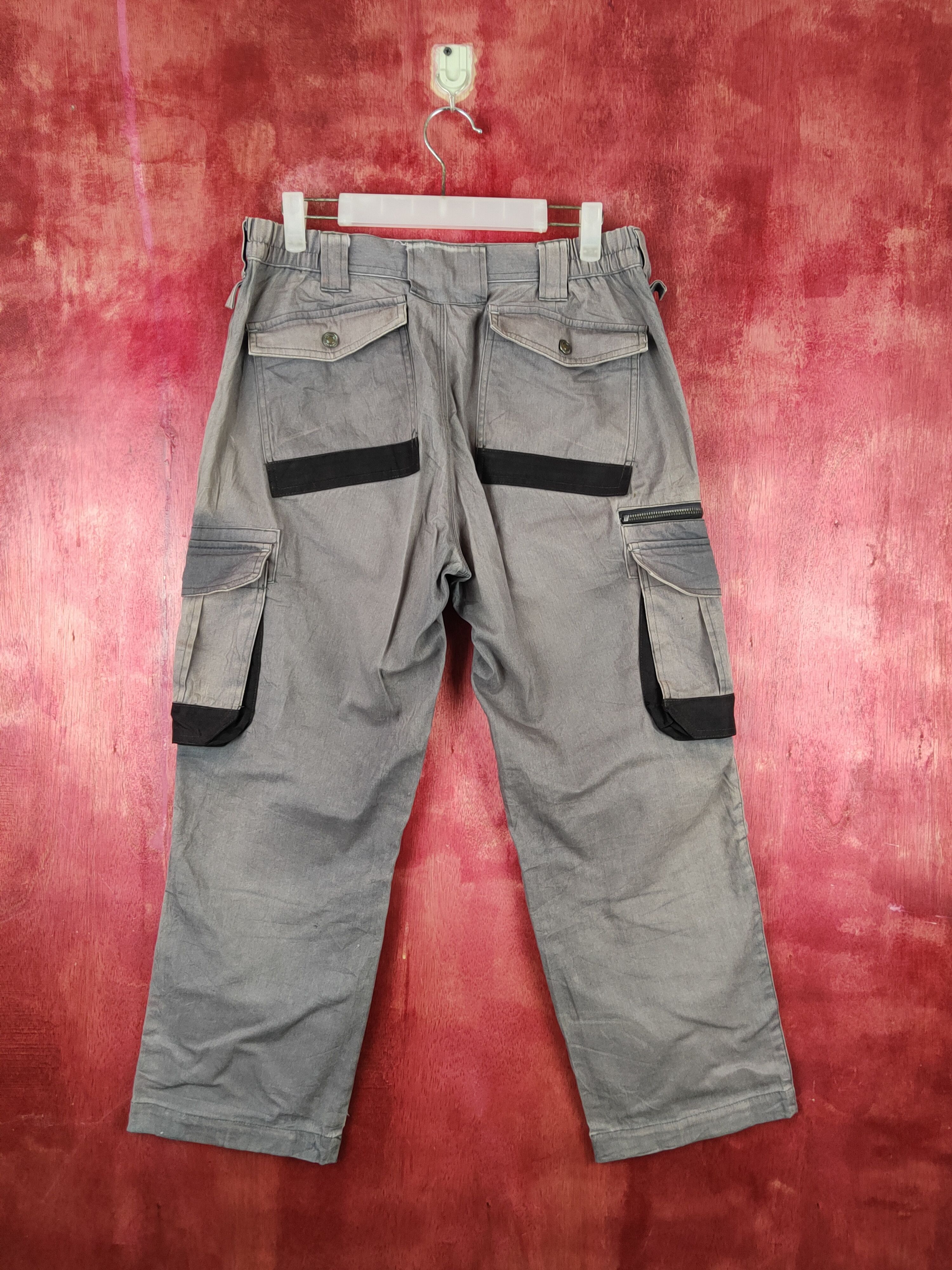Japanese Brand Hard Wearing Gray Faded Multipocket Cargo Pants #S1793 Size US 31 - 8 Thumbnail