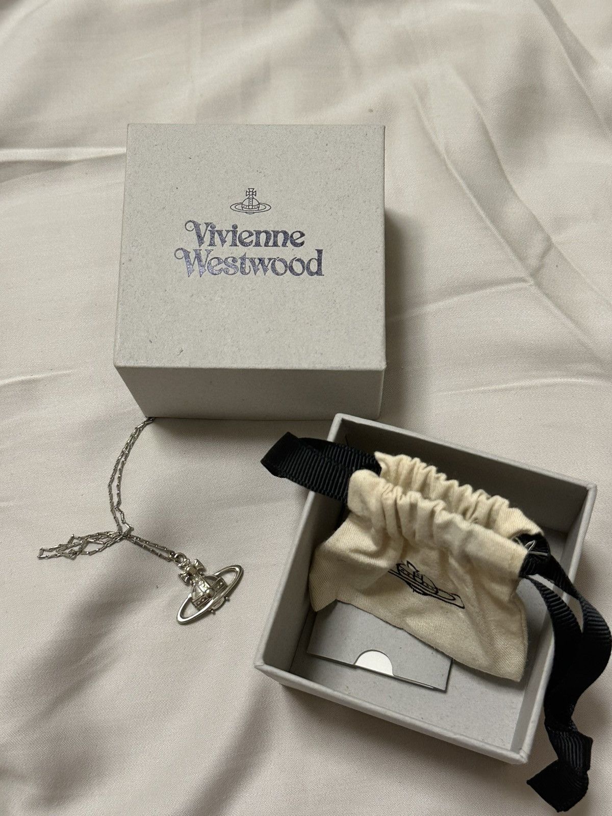 VIVIENNE WESTWOOD Silver Orb Charm Chain Link Necklace