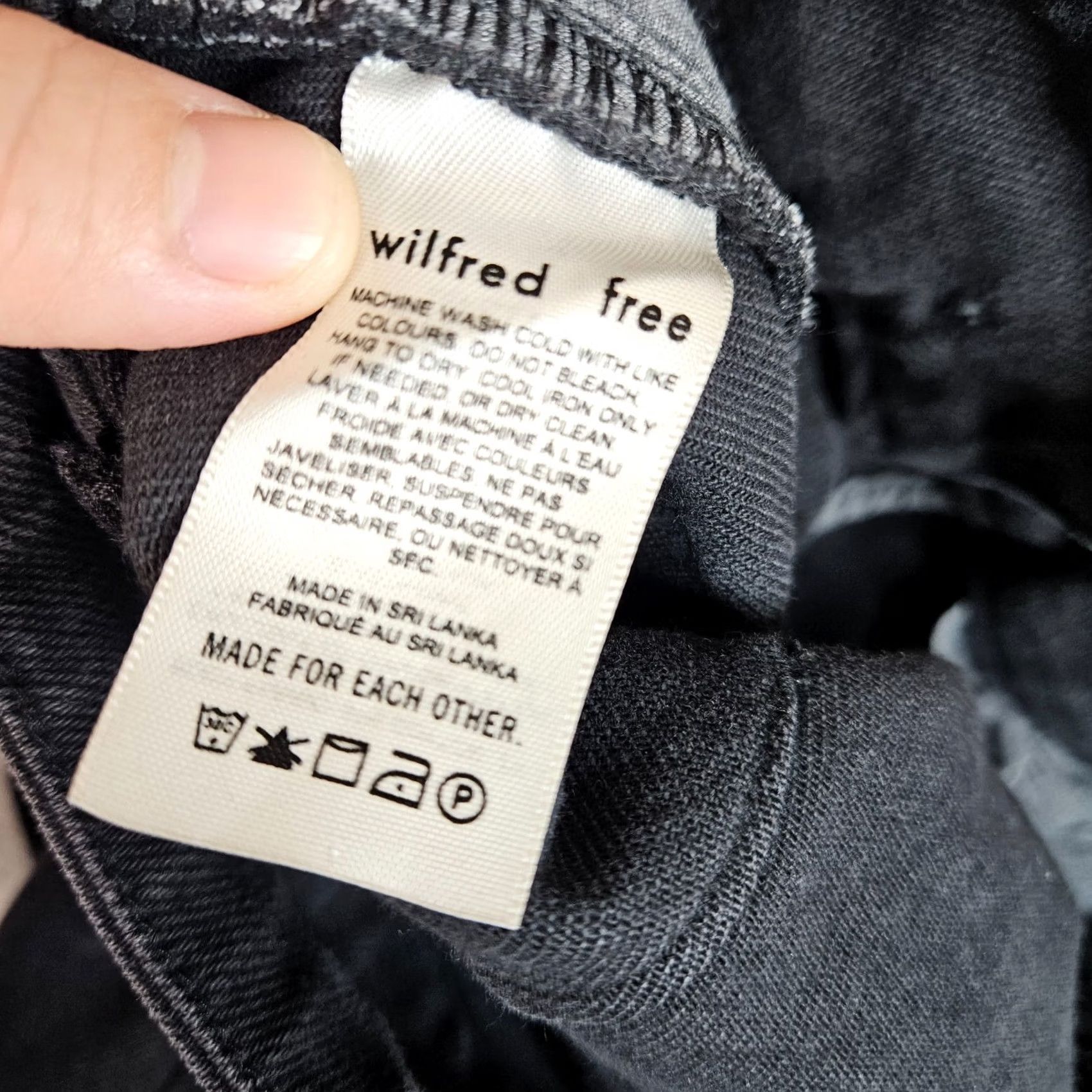 Vintage Wilfred Free Women’s Black Button Fly Cargo Denim Pants Size 6 - Regular, Inseam 27, High Rise, Belted, Cadro? Size 28" / US 6 / IT 42 - 4 Thumbnail