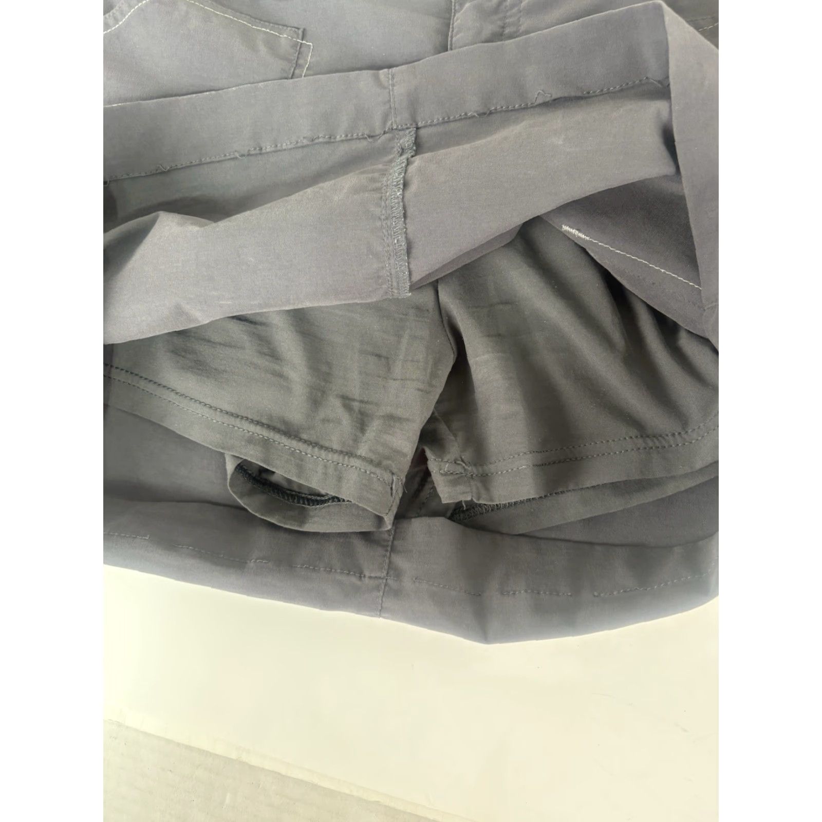 Eddie Bauer Eddie Bauer Sport Active Fit Gray Skirt/Shorts Womens Size M Size ONE SIZE - 7 Thumbnail