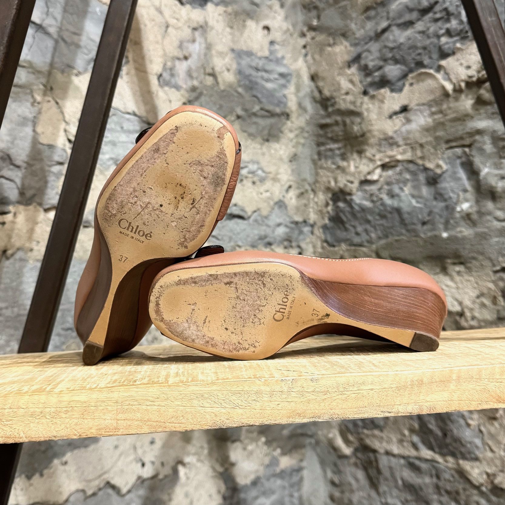 Chloe Chloé Brown C Buckle Wedge Pumps Size US 7 / IT 37 - 9 Thumbnail