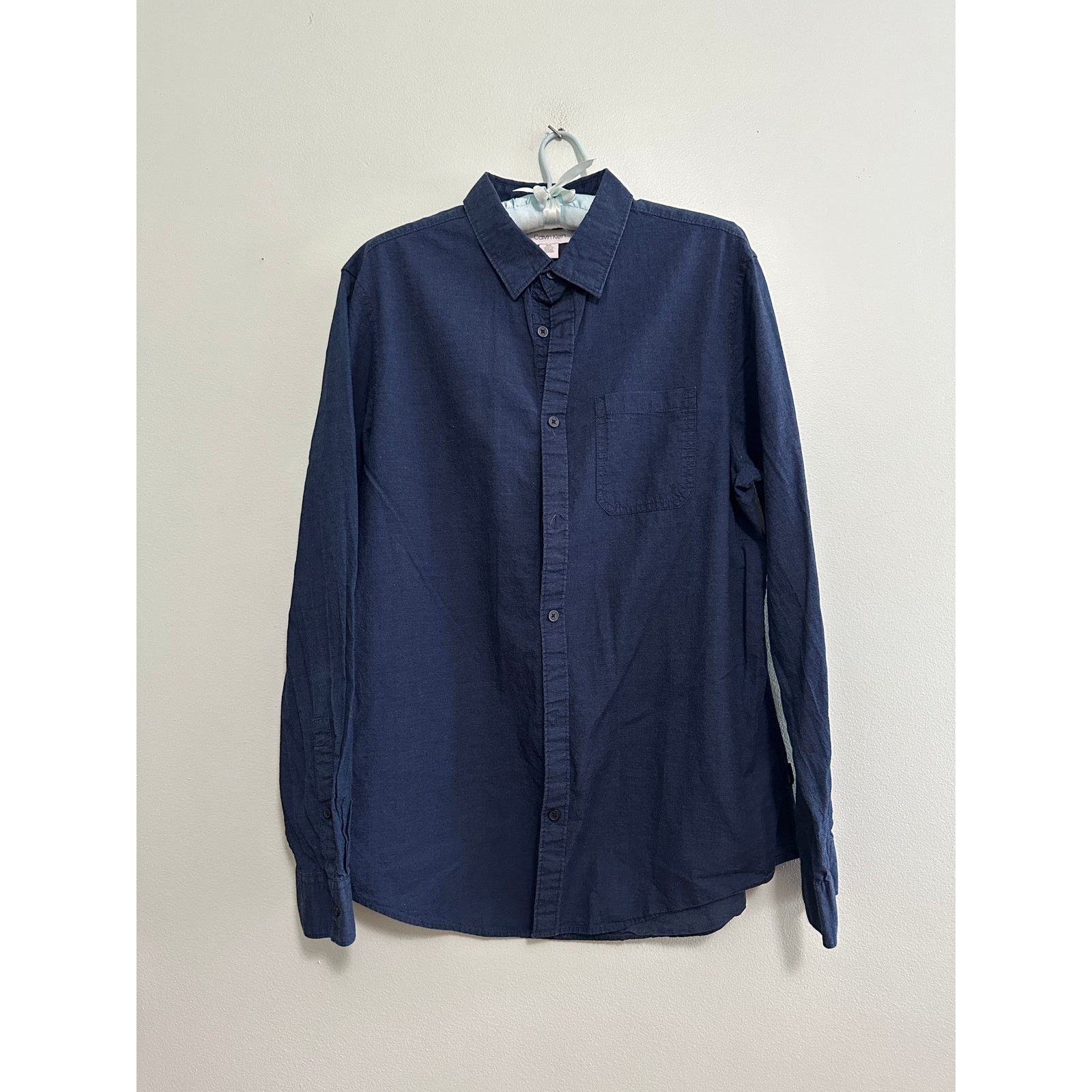 Calvin Klein Calvin Klein navy blue button down size M Size US M / EU 48-50 / 2 - 2 Thumbnail