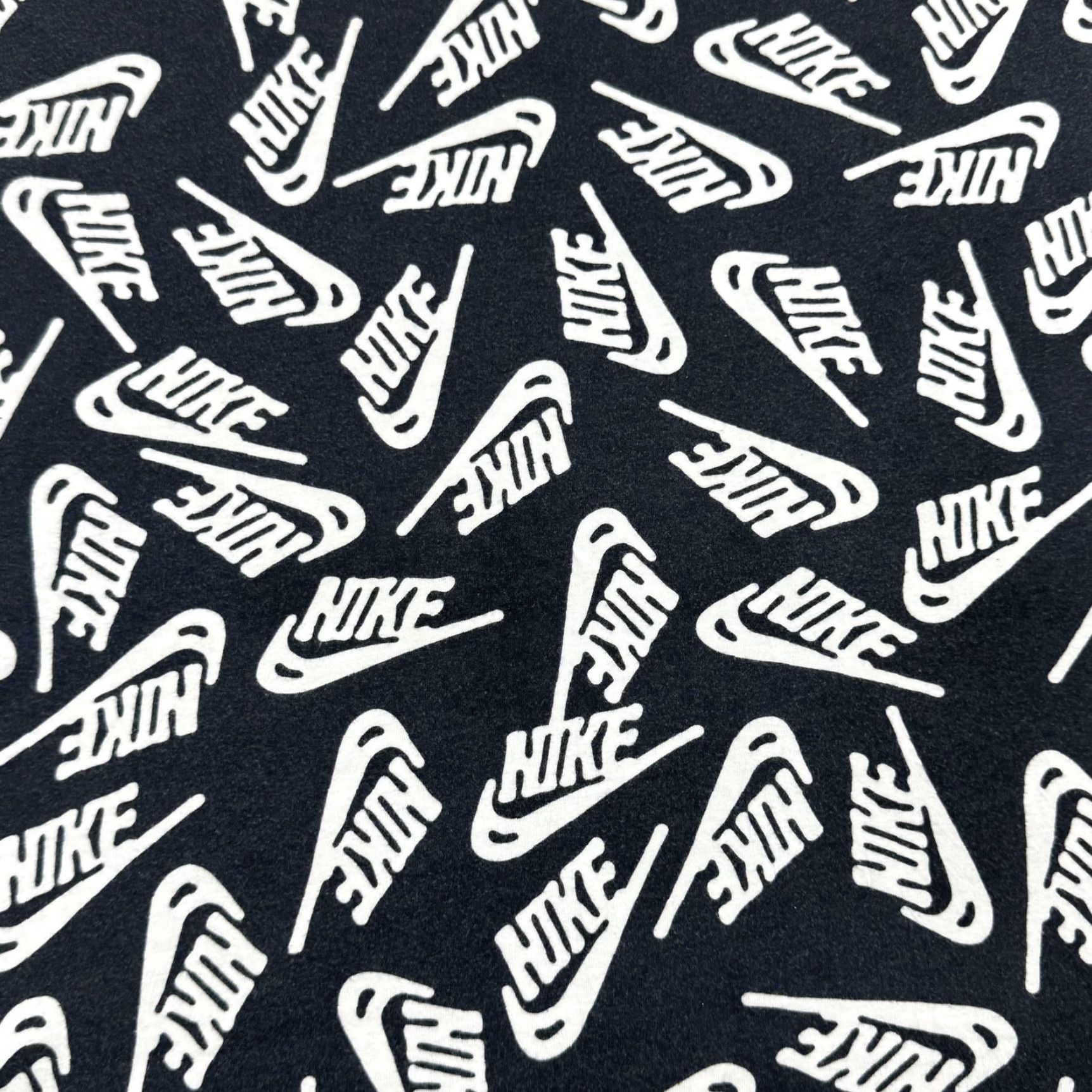 Nike VINTAGE? Nike Shirt Mens Small Black White The Nike Tee All Over Print Swoosh Logo AOP Size US M / EU 48-50 / 2 - 2 Thumbnail