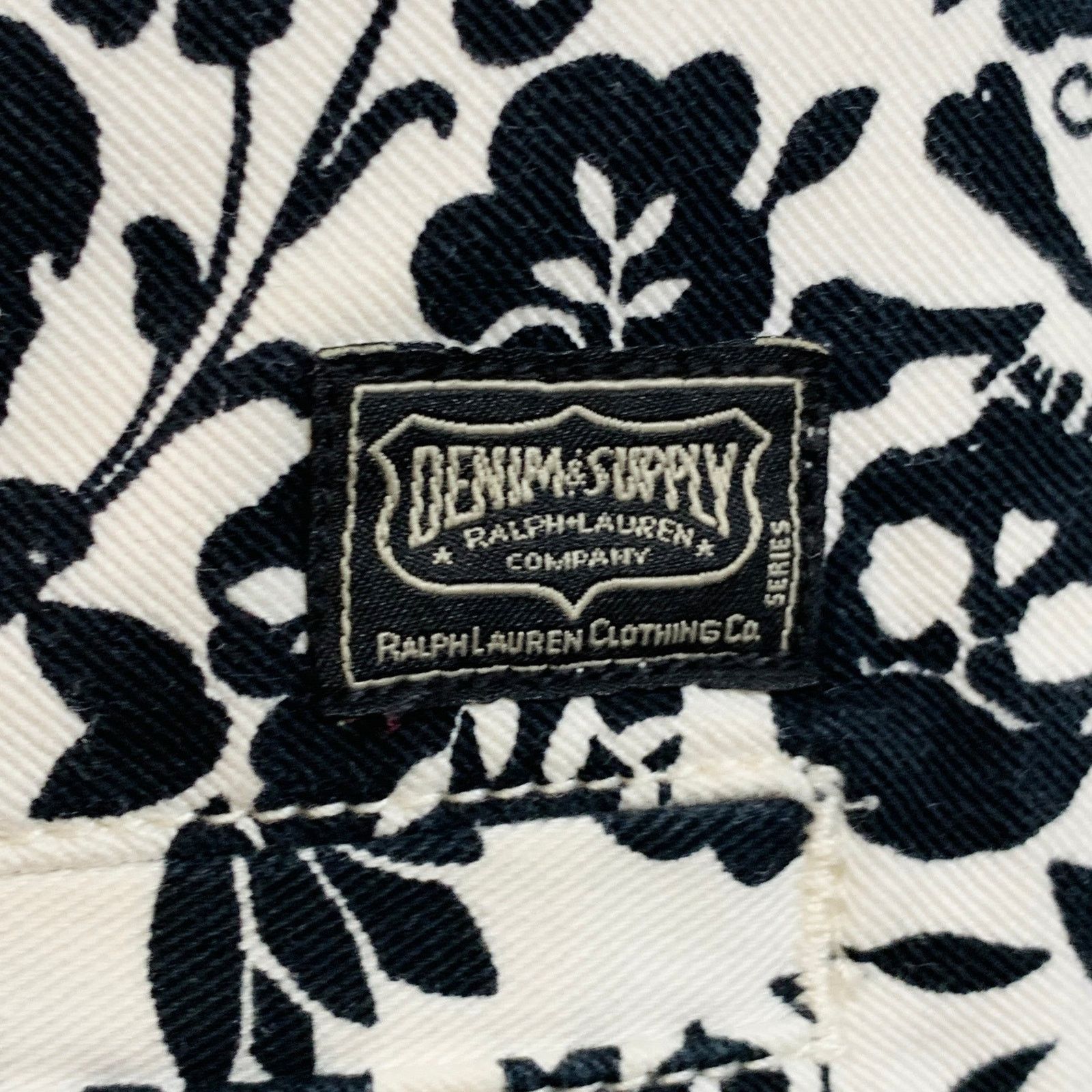 Other DENIM & SUPPLY White Black Abstract Floral Skull Shorts Size US 30 / EU 46 - 4 Thumbnail