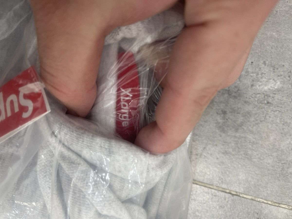 Supreme Supreme Shanghai box logo hoodie hooded xl size Size US XL / EU 56 / 4 - 4 Thumbnail