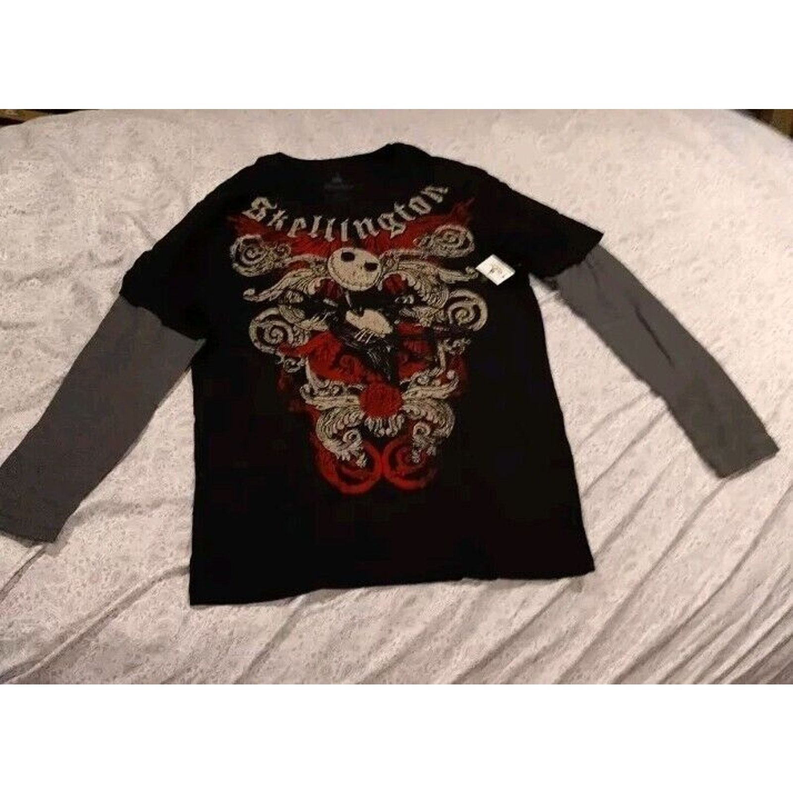 Disney NWT !! Nightmare Before Christmas "Skellington" Long Sleeve Size US L / EU 52-54 / 3 - 2 Thumbnail