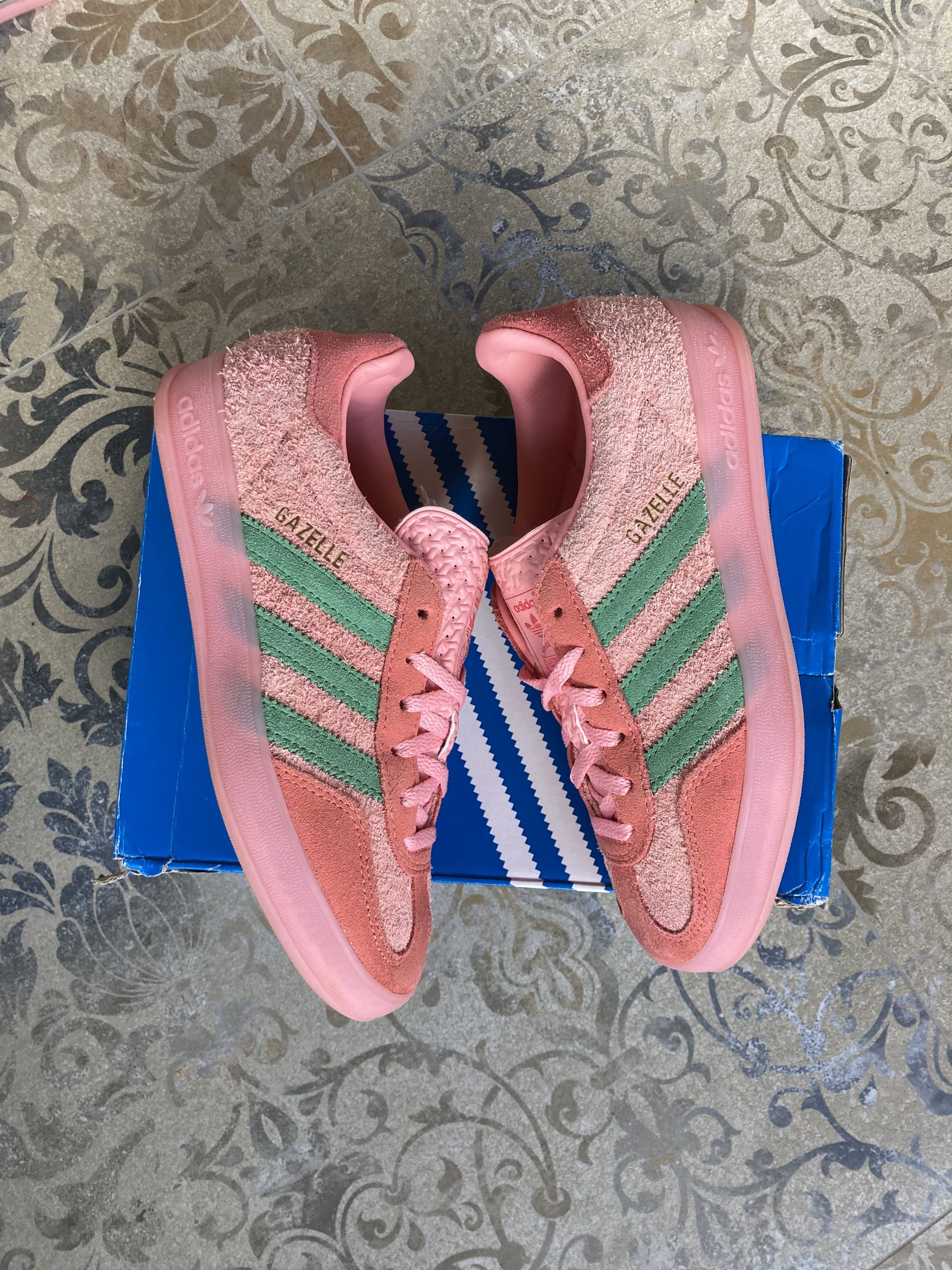 Adidas gazelle indoor semi pink preloved US 5 EU 36