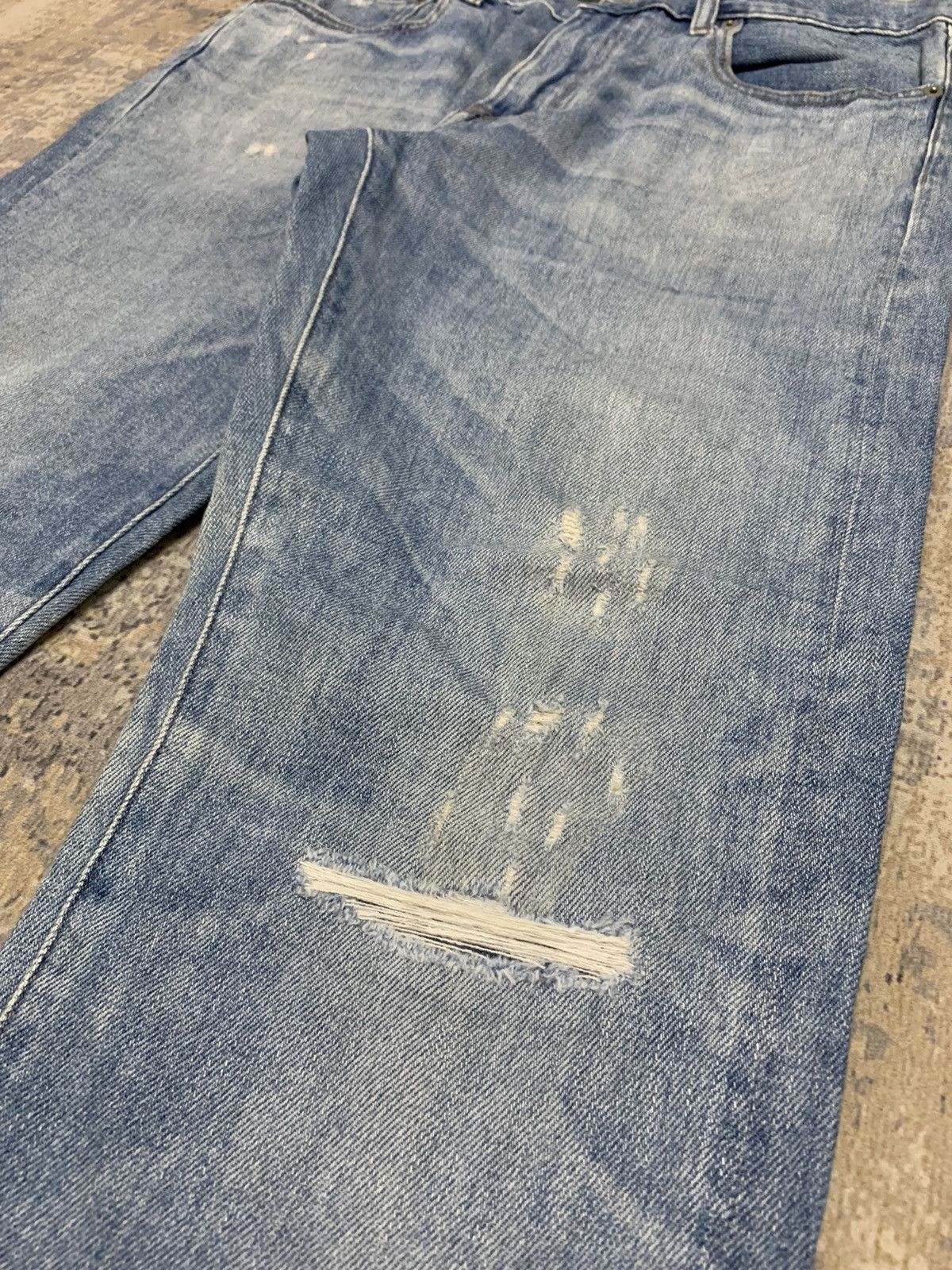 Jun Takahashi Japanese Brand Distressed Uniqlo Undercover Style Jeans W33 Size US 33 - 7 Thumbnail