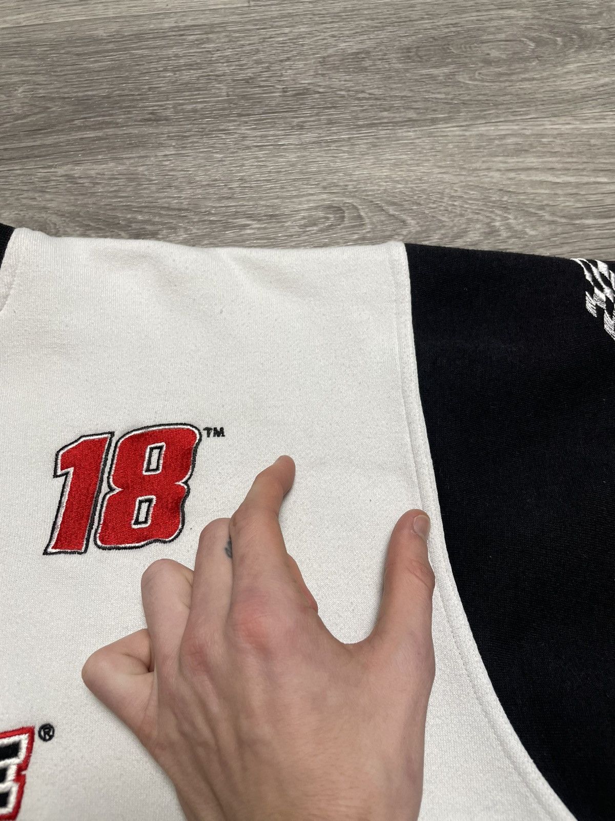 NASCAR Vintage 90s Nascar Interstate Batteries Racing Sweatshirt Size US L / EU 52-54 / 3 - 13 Thumbnail