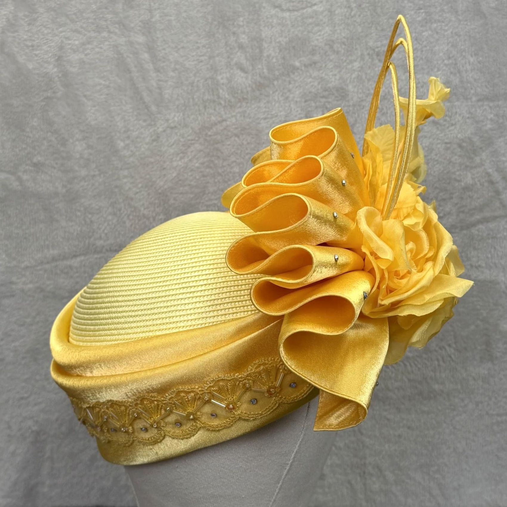 VINTAGE Ms Divine Hat Fascinator Yellow Beaded Embroidered 