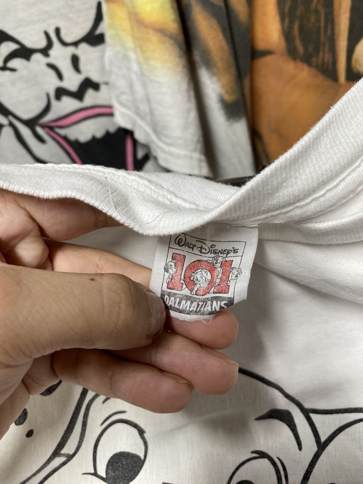 Disney × Vintage 90’s Vintage Disney Movie 101 Dalmatians Tee Shirt XLarge Size US XL / EU 56 / 4 - 3 Thumbnail