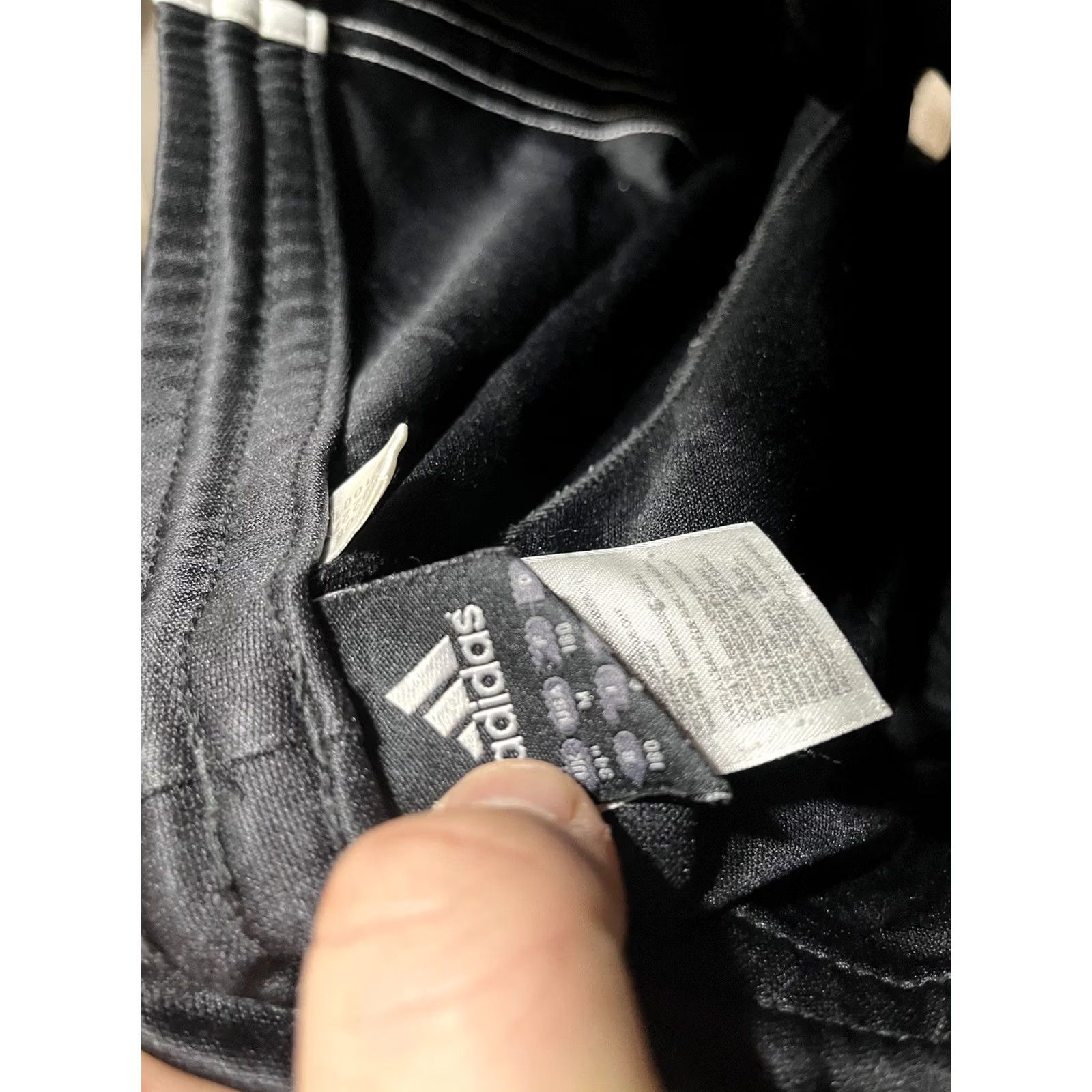 Adidas VINTAGE Adidas Men's Y2K 3 Stripe Track Pants Size Medium Black AV1001 Size US 31 - 5 Thumbnail