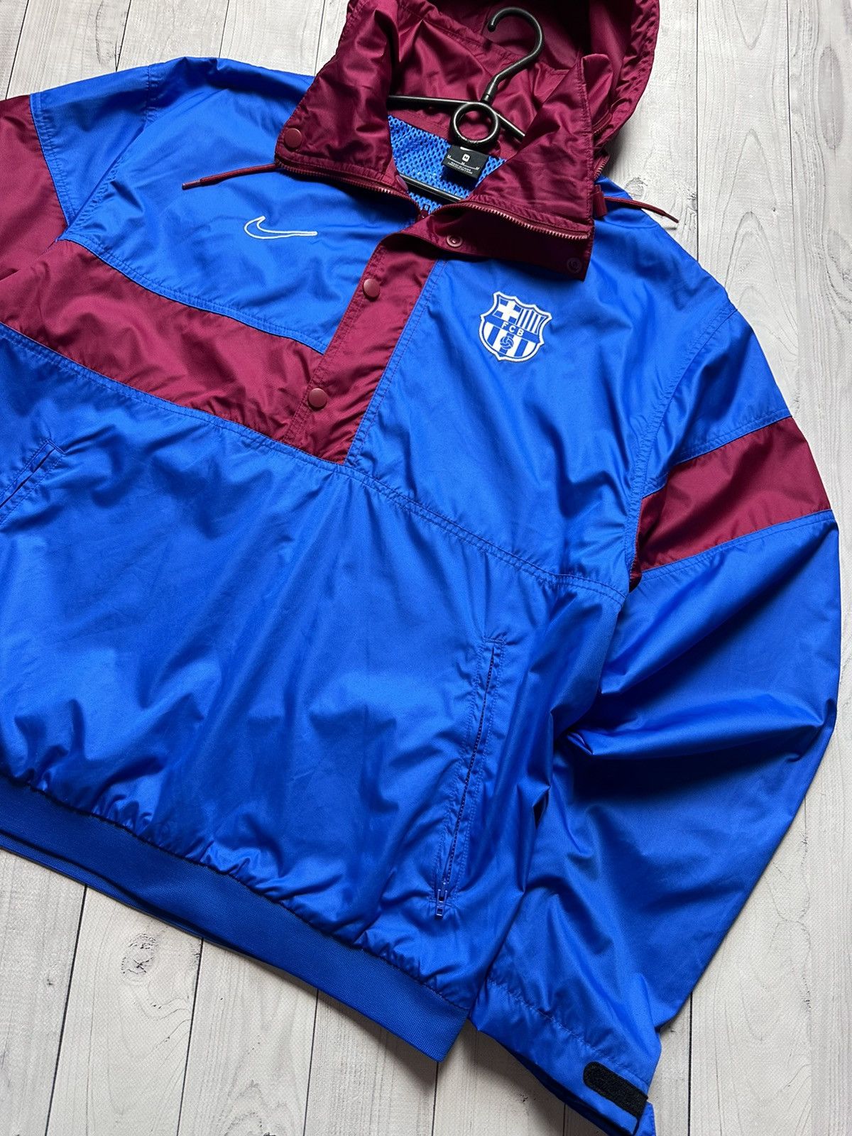 Nike Nike Barcelona soccer track jacket size M logo Size US M / EU 48-50 / 2 - 3 Thumbnail