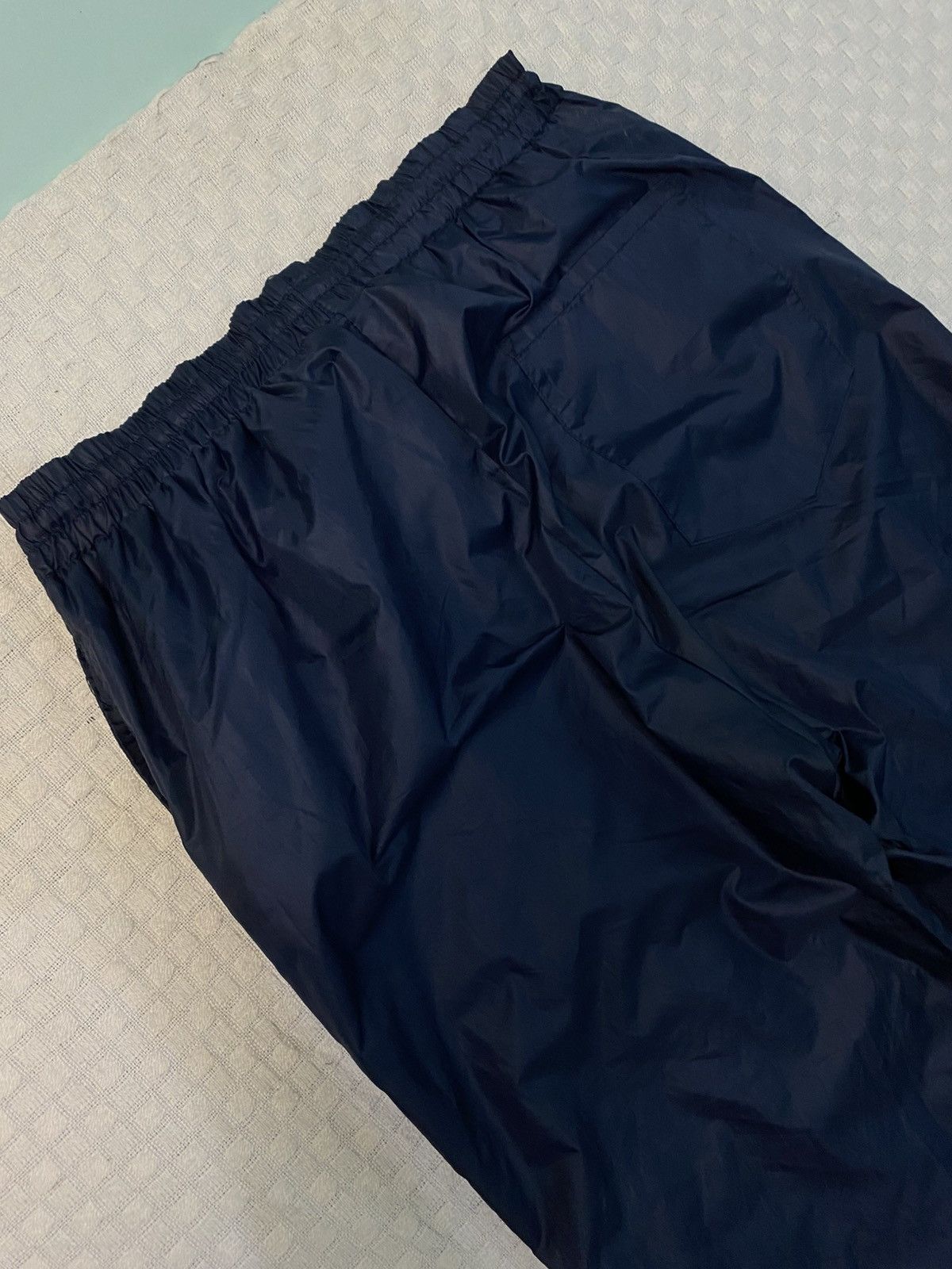 Carhartt Wip × Nike VINTAGE NIKE 90S BAGGY NYLON WIDE LEG SWOOSH TRACK PANTS Y2K Size US 28 / EU 44 - 11 Thumbnail
