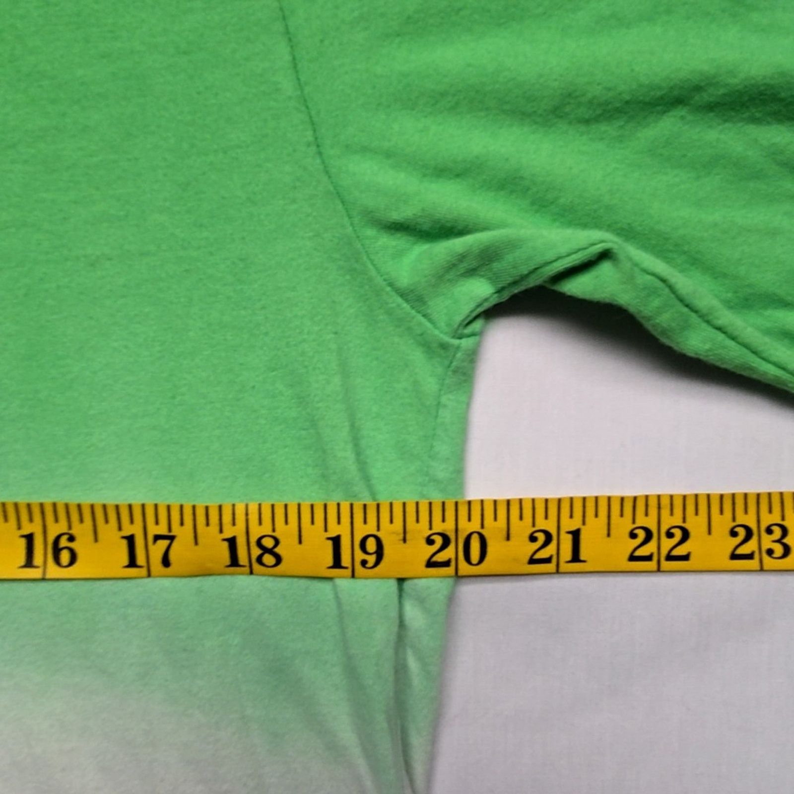 Santa Cruz Skateboards Santa Cruz Shirt Screaming Hand Green Medium Graphic Tee Size US M / EU 48-50 / 2 - 10 Thumbnail