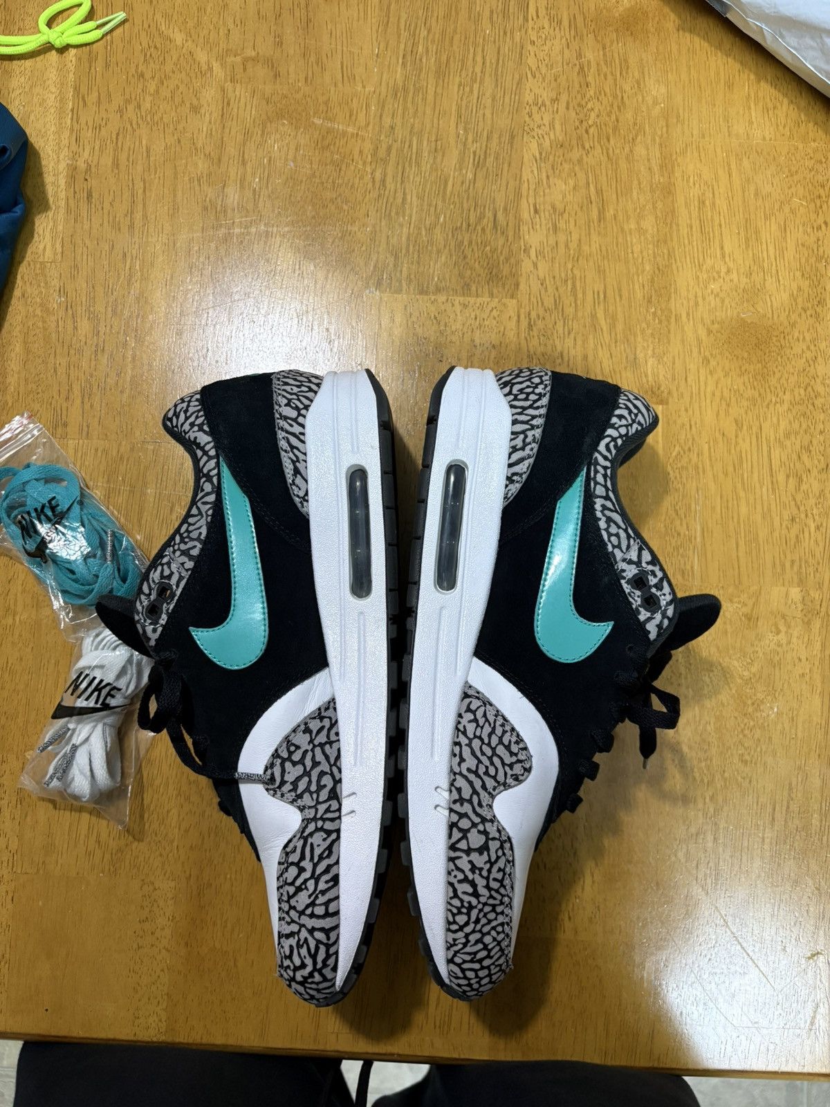 Nike × atmos Jordan Air Max 1 Elephant Size US 12 / EU 45 - 10 Thumbnail