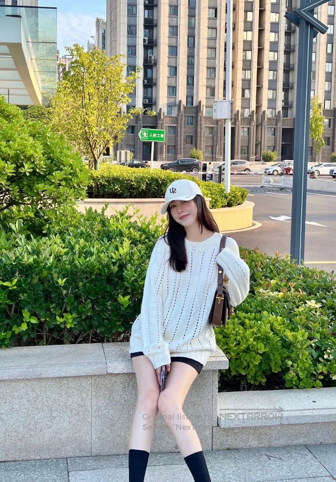 Hermes Hermès Beige Hollow Knit Sweater. Size US M / EU 48-50 / 2 - 7 Thumbnail