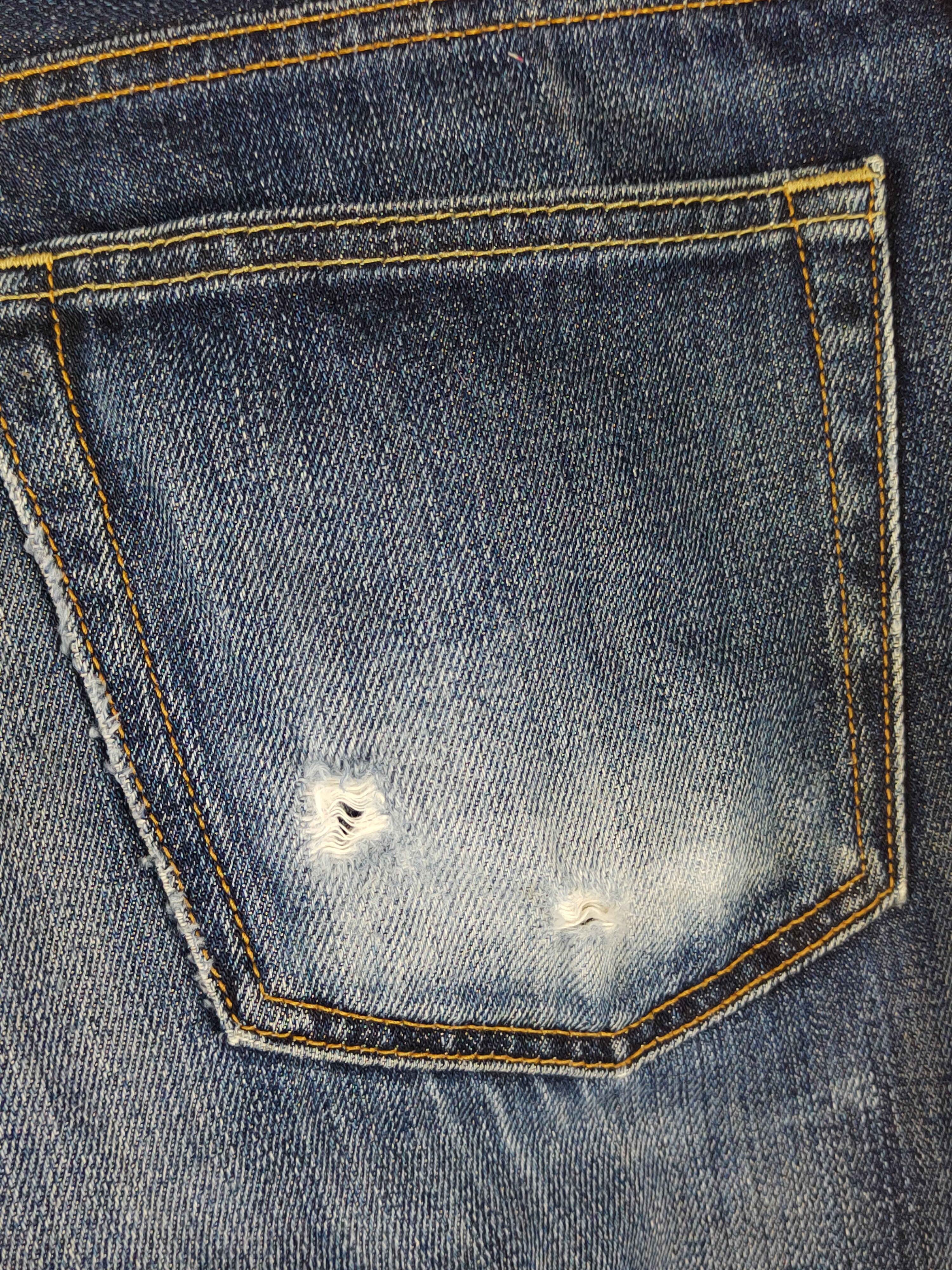 Japanese Brand Uniqlo Dark Blue Faded distressed ripped Denim #S1620 Size US 31 - 9 Thumbnail