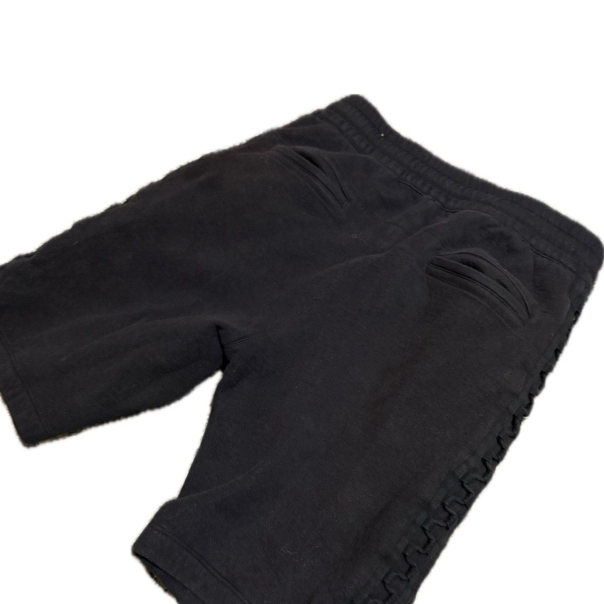 Helmut Lang Helmut Lang basics shorts Size US 32 / EU 48 - 2 Thumbnail