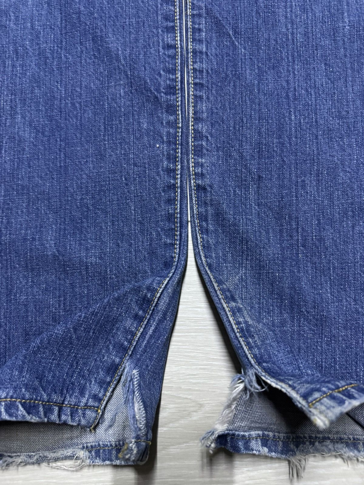 Levi's Vintage Levis 501 Faded Wash Distressed Loose Jeans Size US 31 - 15 Thumbnail