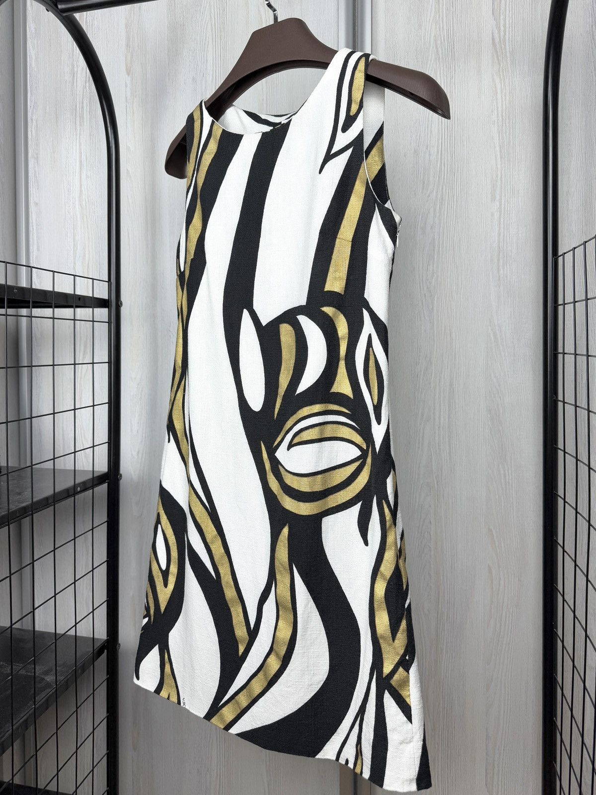 Versace Jeans Couture Versace Jeans Couture white abstract print knee length dres Size S / US 4 / IT 40 - 5 Thumbnail