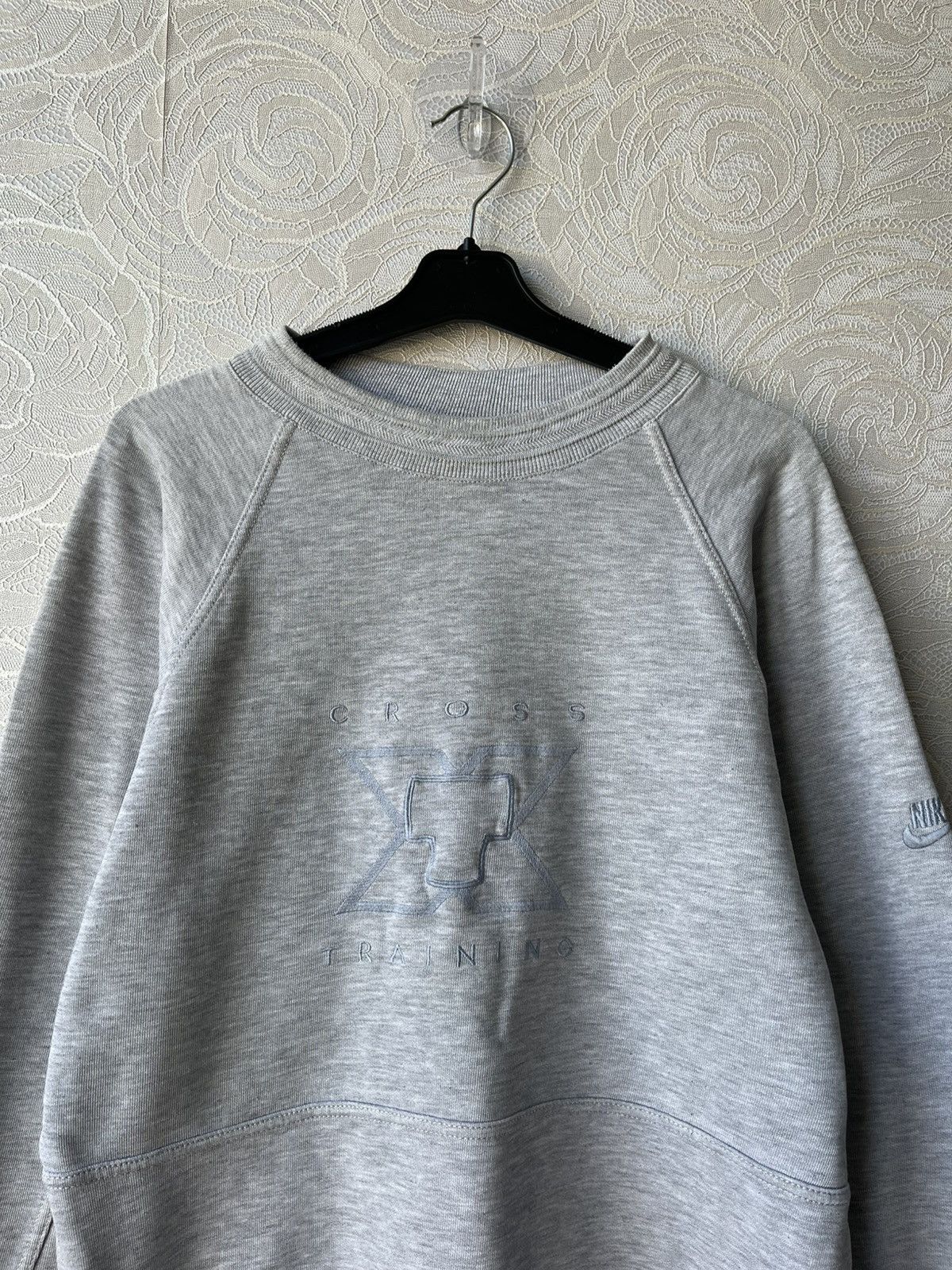 Nike × Vintage Vintage 90s Nike Cross Training Crewneck Grey Sweatshirt Size US S / EU 44-46 / 1 - 2 Thumbnail