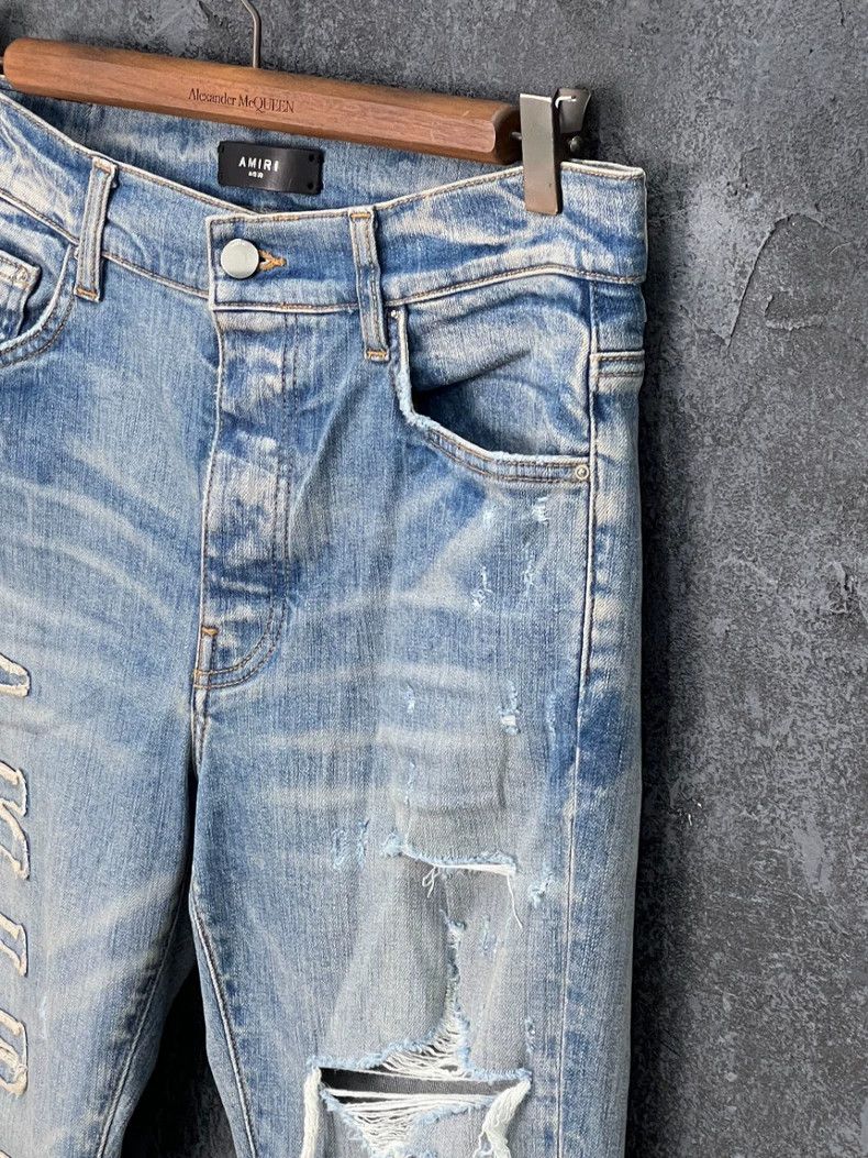 Amiri Amiri Embroidered logo distressed denim pants Size US 33 - 4 Thumbnail