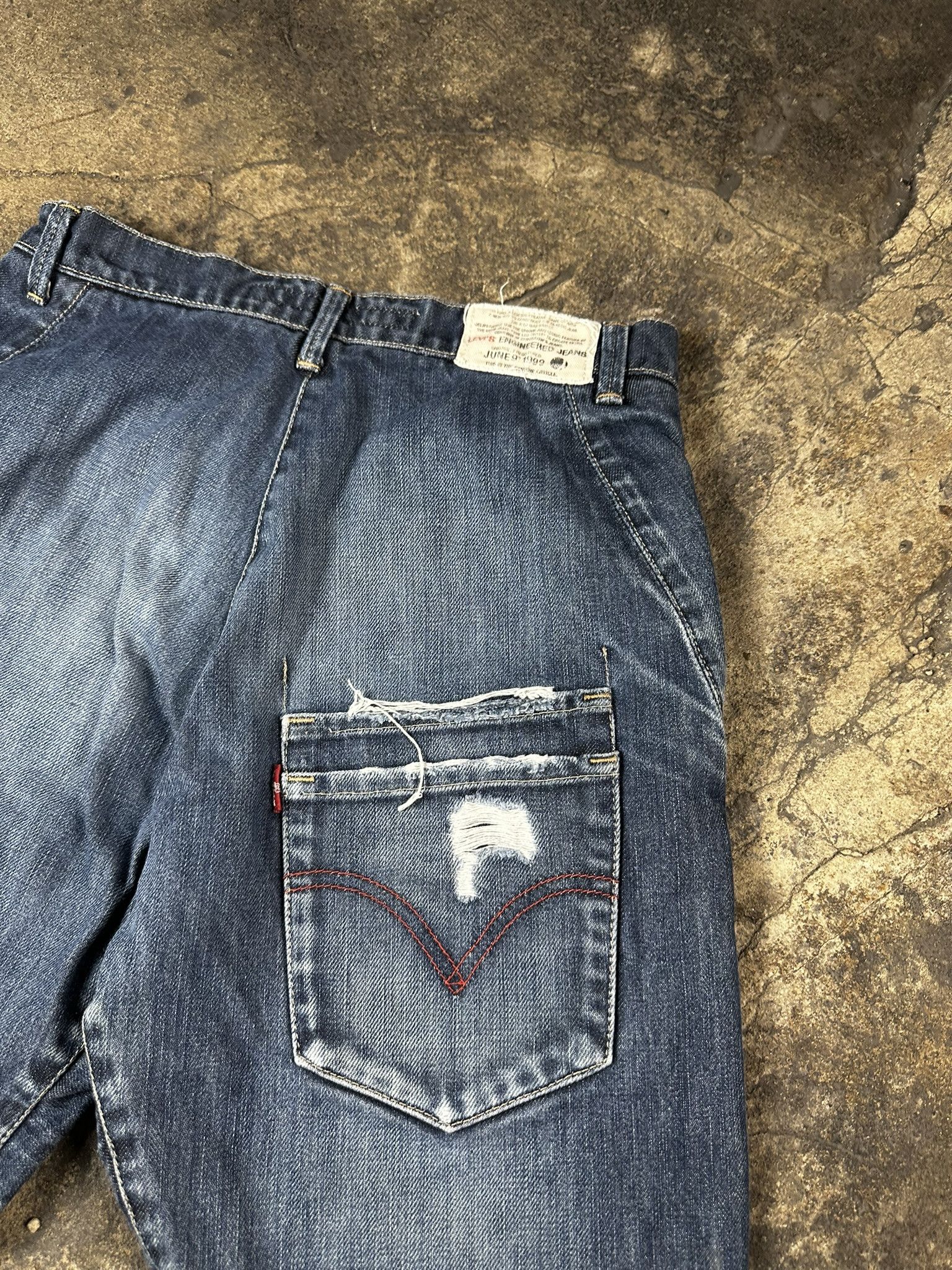 Engineered Garments × Levi's Vintage Y2k Levi's Engineered Distressed Jeans Shorts Size US 26 / EU 42 - 7 Thumbnail