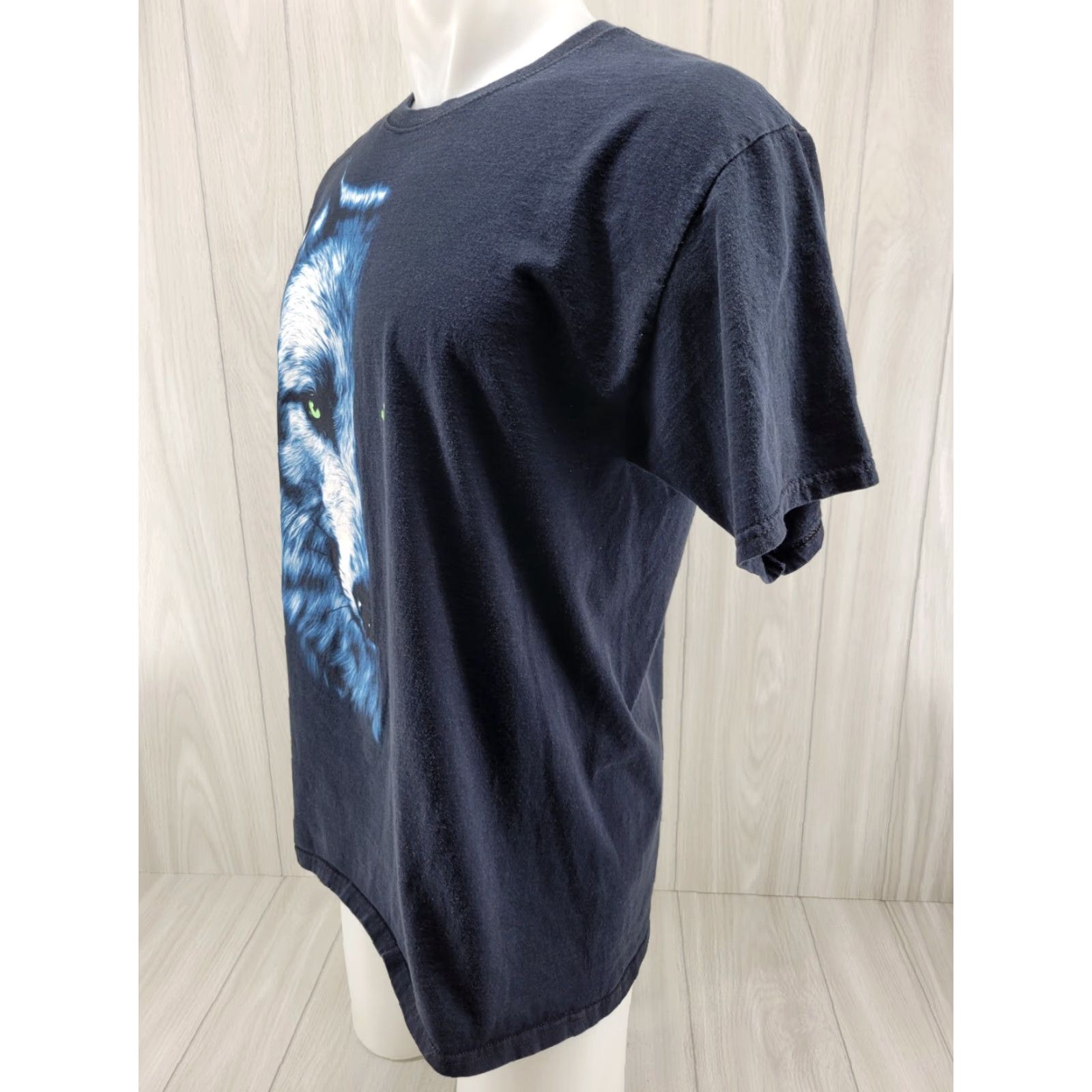Fruit Of The Loom VINTAGE Wolf Half Face Shirt Men’s Large Black Fruit of The Loom Glowing Eye Shirt Size US L / EU 52-54 / 3 - 3 Thumbnail