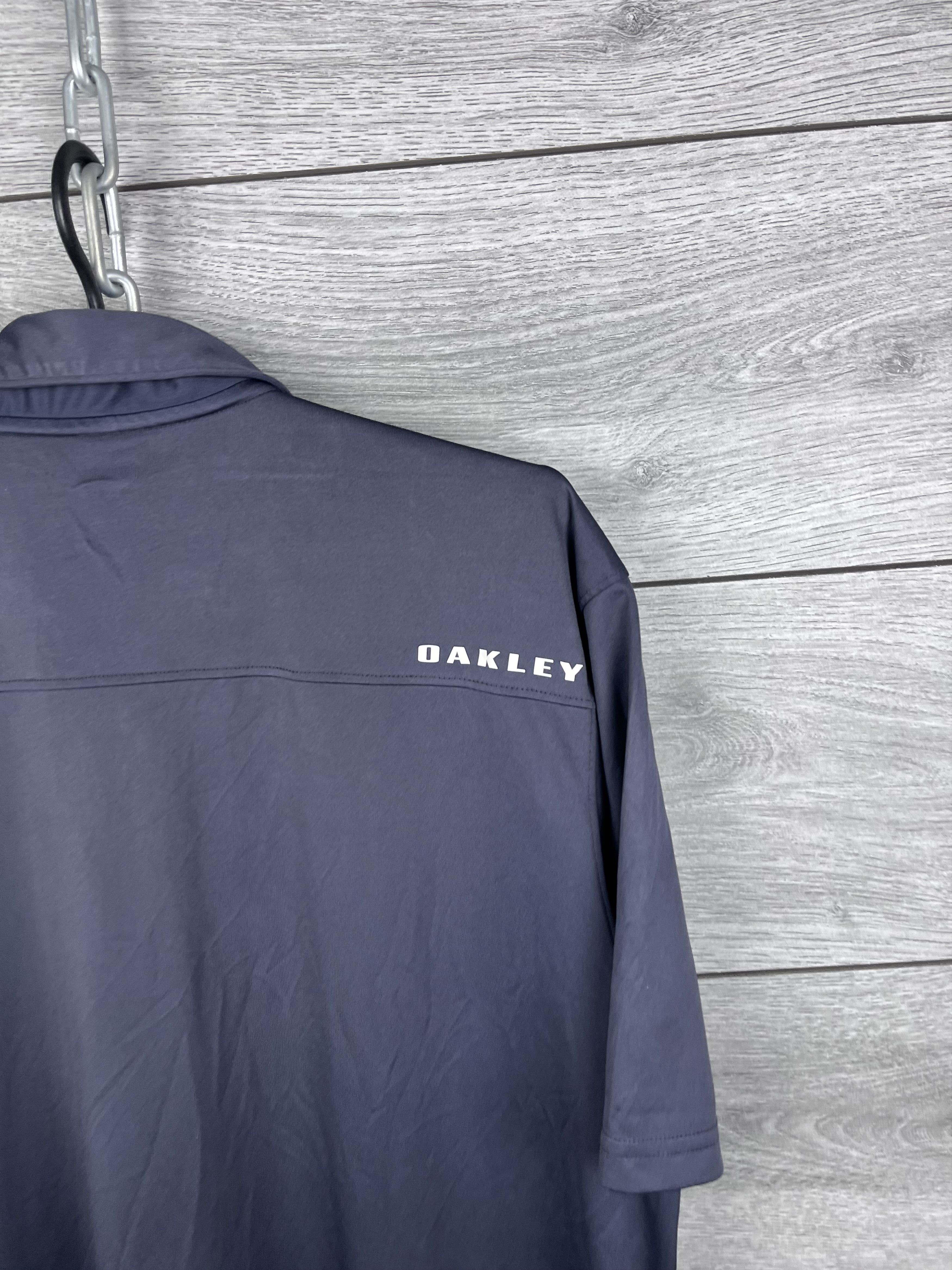 Oakley Vintage men's sport polo Oakley size L Size US L / EU 52-54 / 3 - 13 Thumbnail