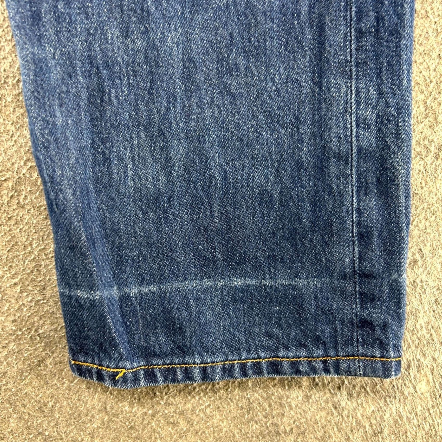 Levi's VINTAGE Levi's 501 Jeans Mens 36x33 Blue Straight Regular Dark Wash Distressed Denim 5-Pocket Retro Mens Size US 36 / EU 52 - 6 Thumbnail