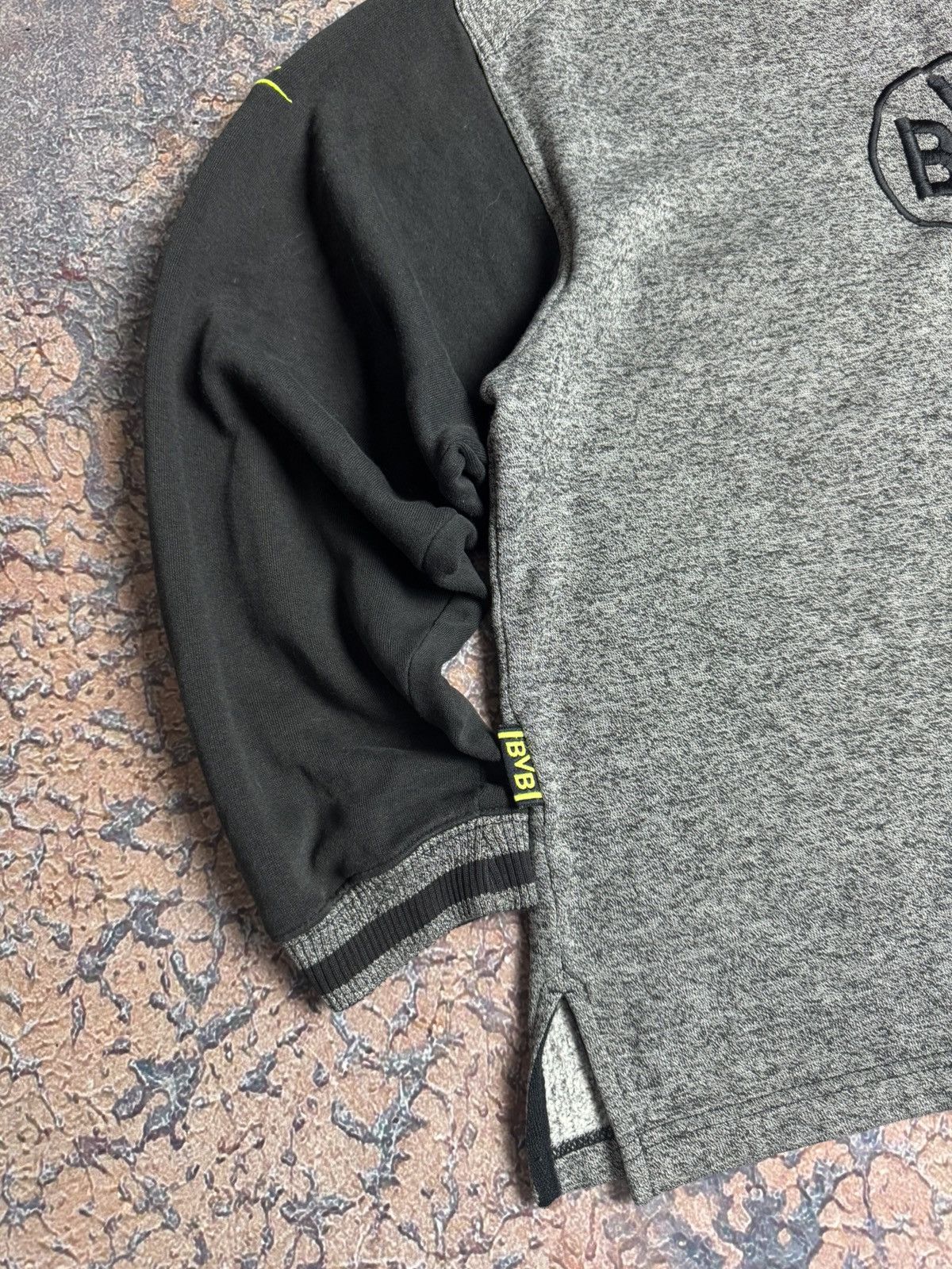 Nike 90s Nike Premier Borussia Dortmund Blokecore Boxy Sweatshirt Size US XS / EU 42 / 0 - 2 Thumbnail