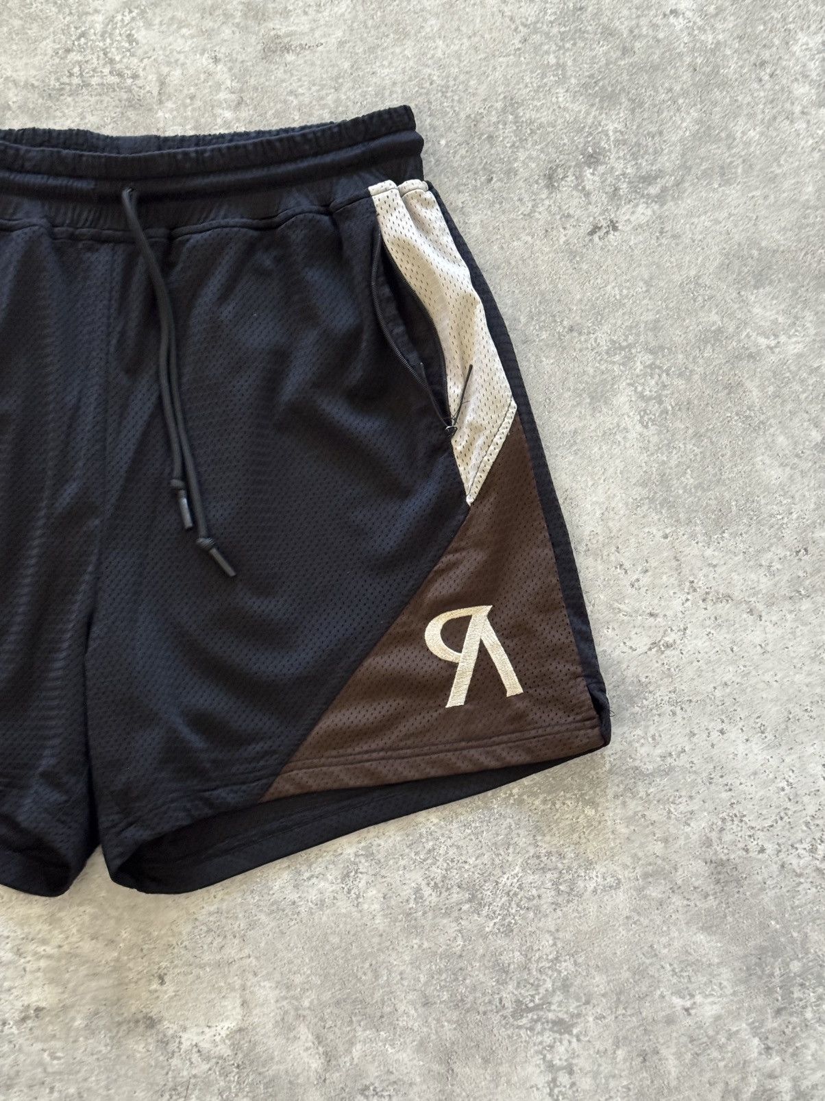 Represent Clo. Represent Initial Mesh Shorts Brown Men's Size US 34 / EU 50 - 2 Thumbnail