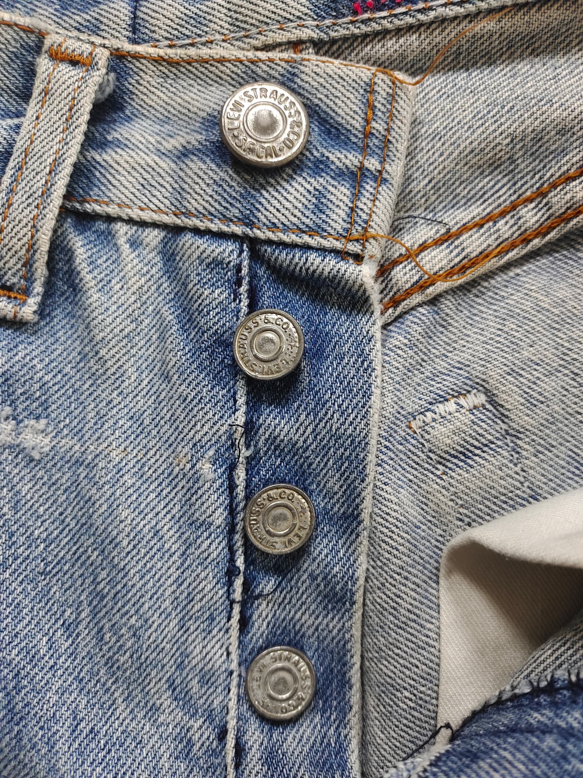 Levi's Vintage 1980 Levi’s 501 Pre-Shrunk Light Wash Denim Jeans Size US 26 / EU 42 - 5 Thumbnail