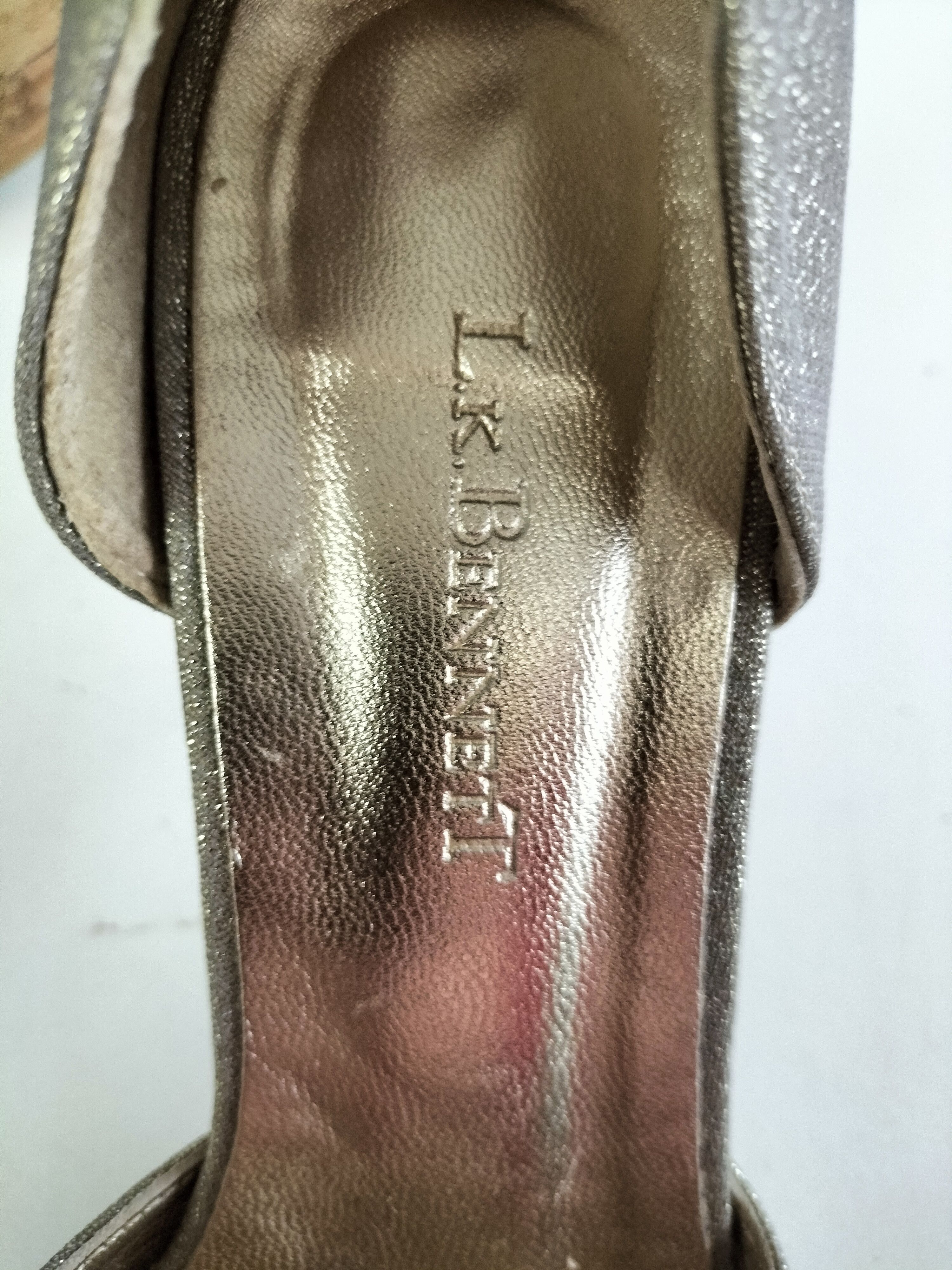 LK Bennett Gold Shimmer Shoes Size US 10 / IT 40 - 3 Thumbnail