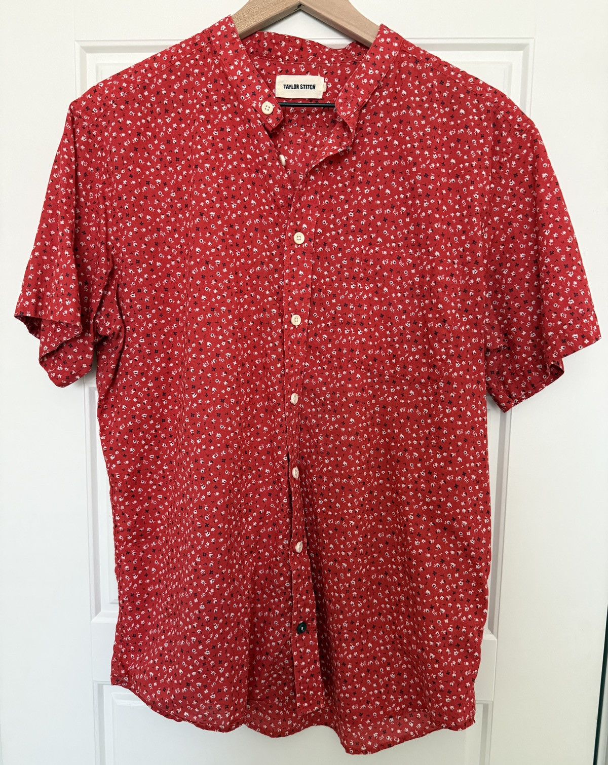 Taylor Stitch Taylor Stitch - The Shirt Sleeve Cotton Bandit in Red Floral Size US L / EU 52-54 / 3 - 1 Thumbnail