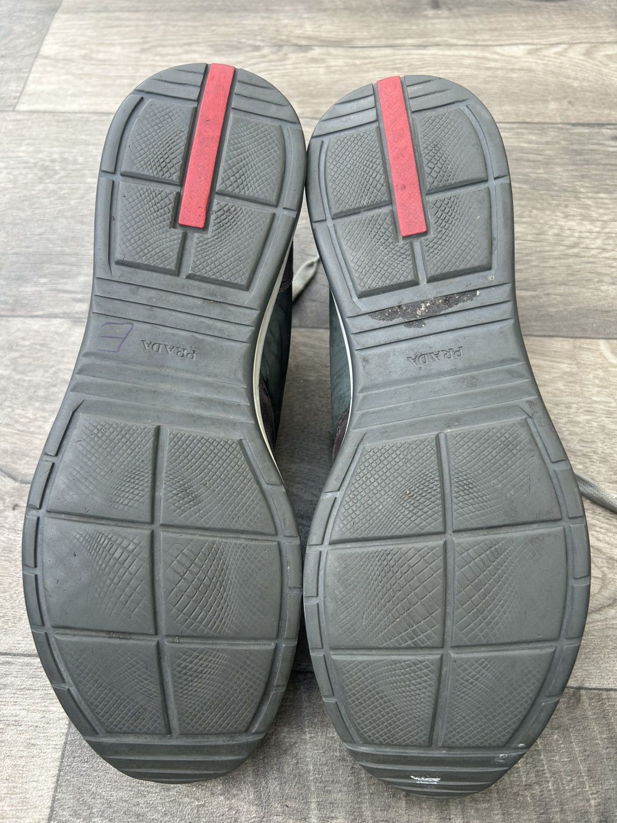 Prada Prada suede sneakers Size US 10 / EU 43 - 8 Thumbnail